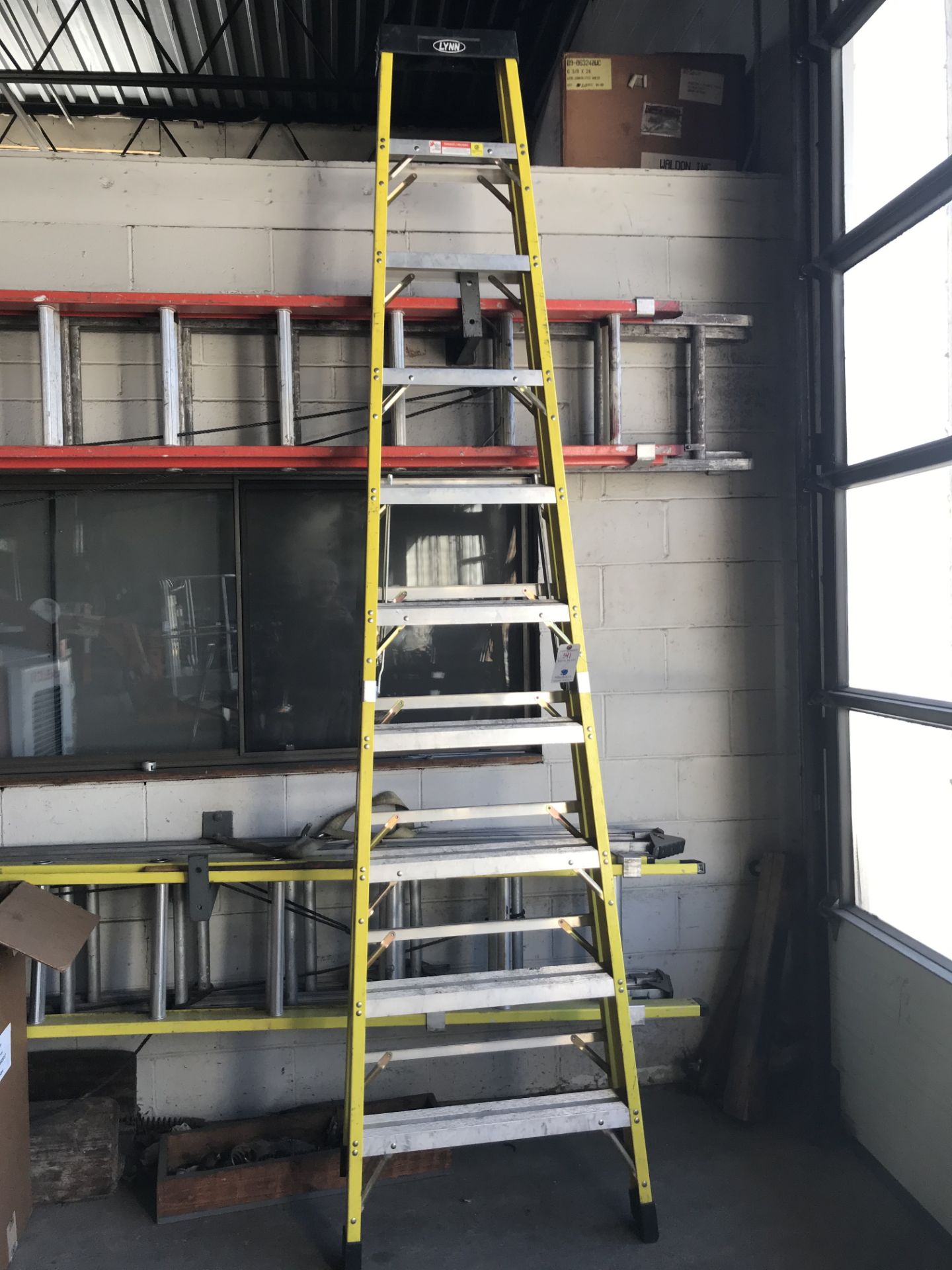 10' Fiberglass Step-Ladder