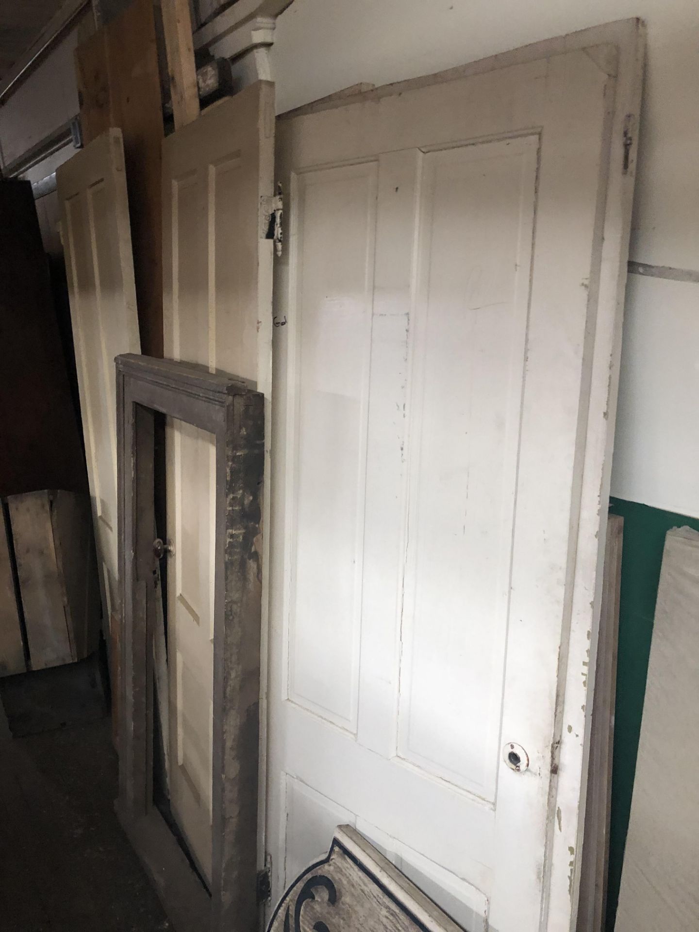 [LOT] Wood Doors - Image 2 of 2