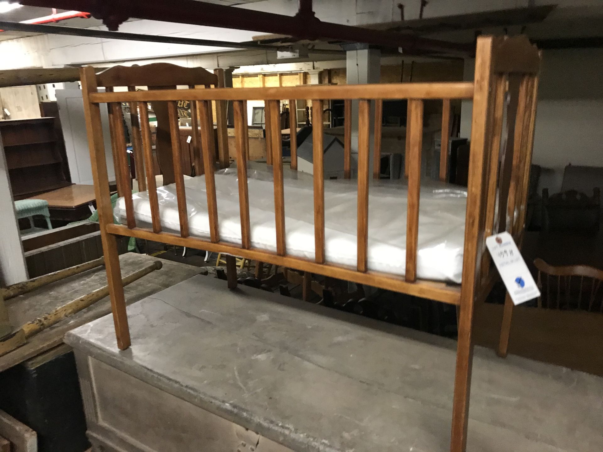 Wood Crib W/Mattress Pad