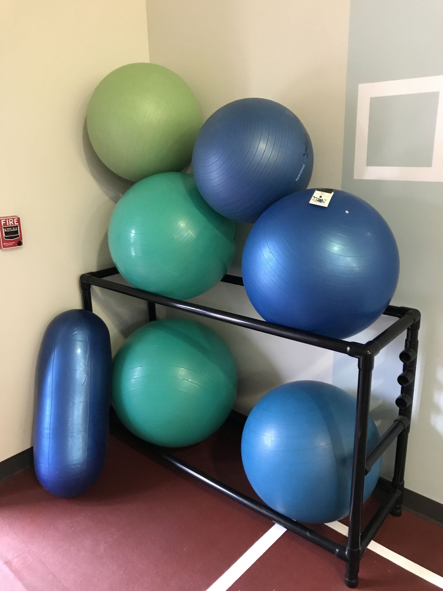 {LOT} Seven Balls with Rack