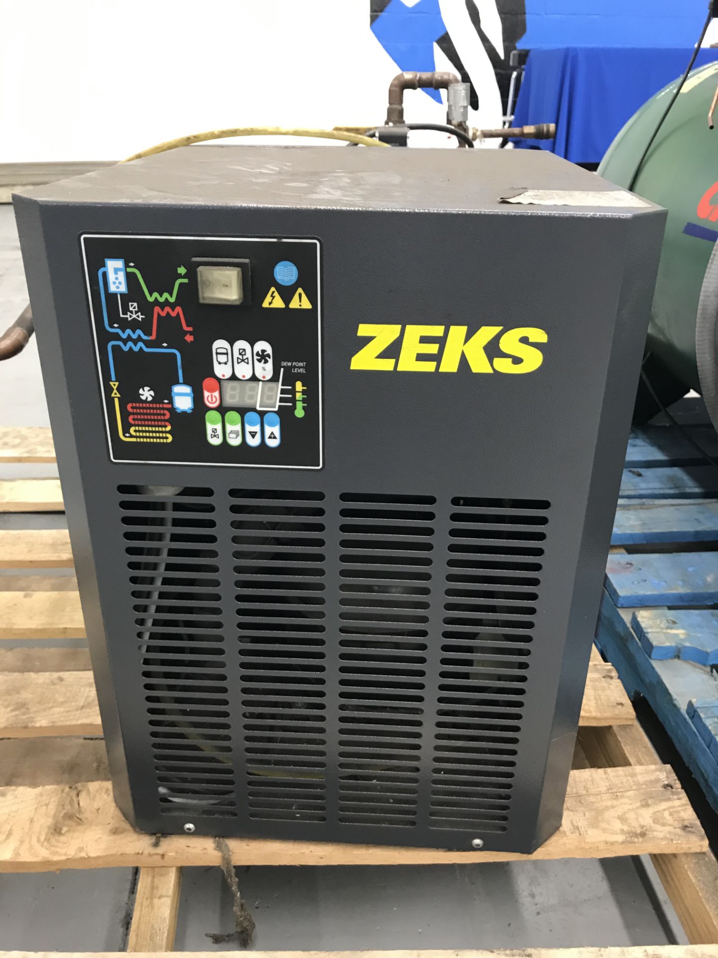 Zeks #64NCEA1D 64CFM Refrigerated Compressed Air Dryer