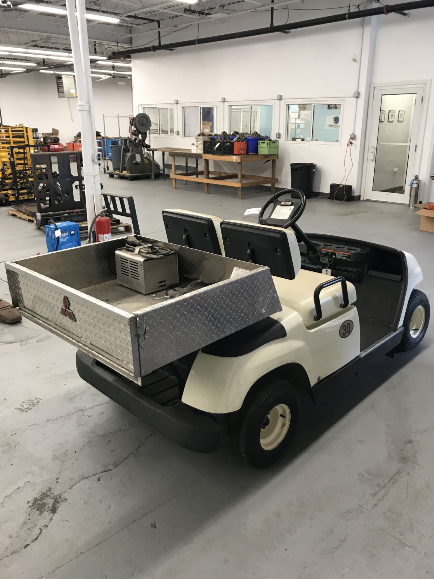 Yamaha 36V Electric Golf Cart with Charger - Image 3 of 6