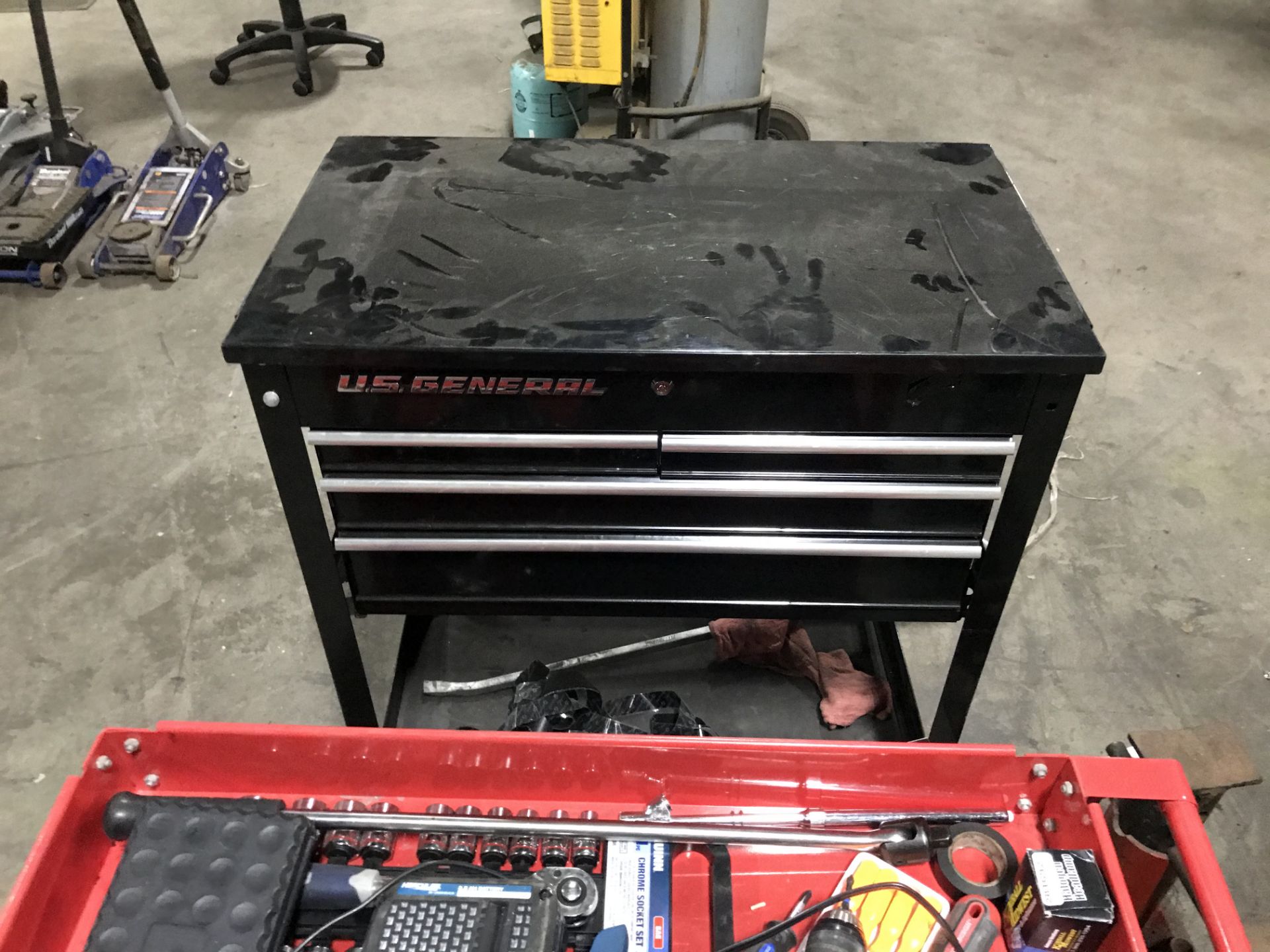 {LOT} 2 Tool Carts w/Tools - Image 2 of 2