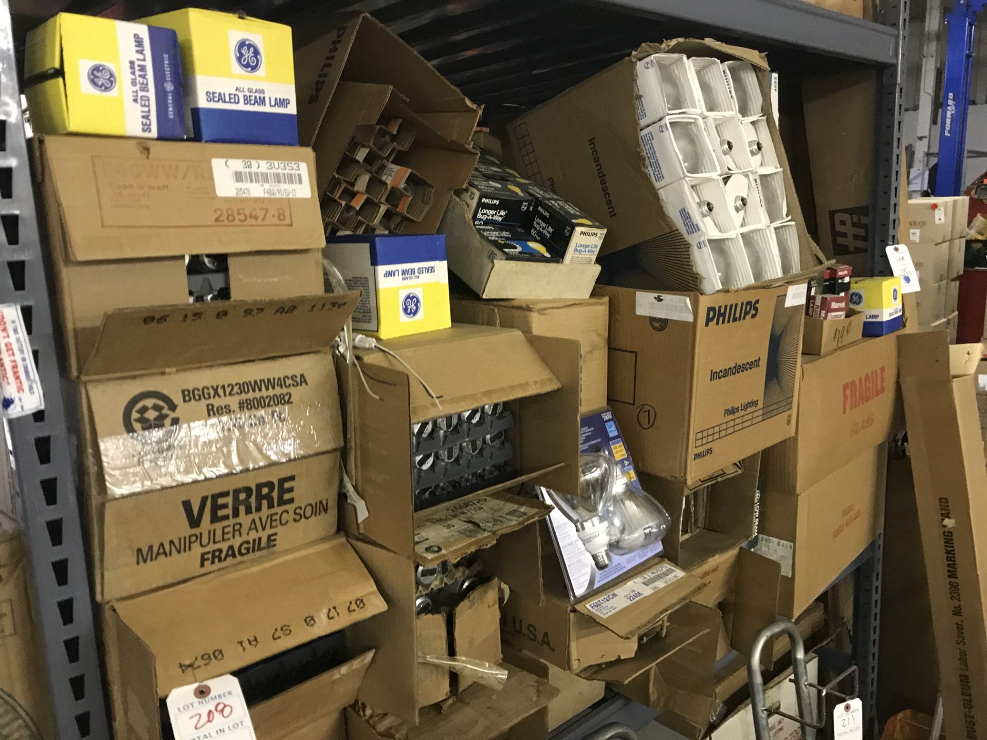 {LOT} Large Quantity of Assorted Lightbulbs, Fluorescent Incandescent Commercial Household ETC and