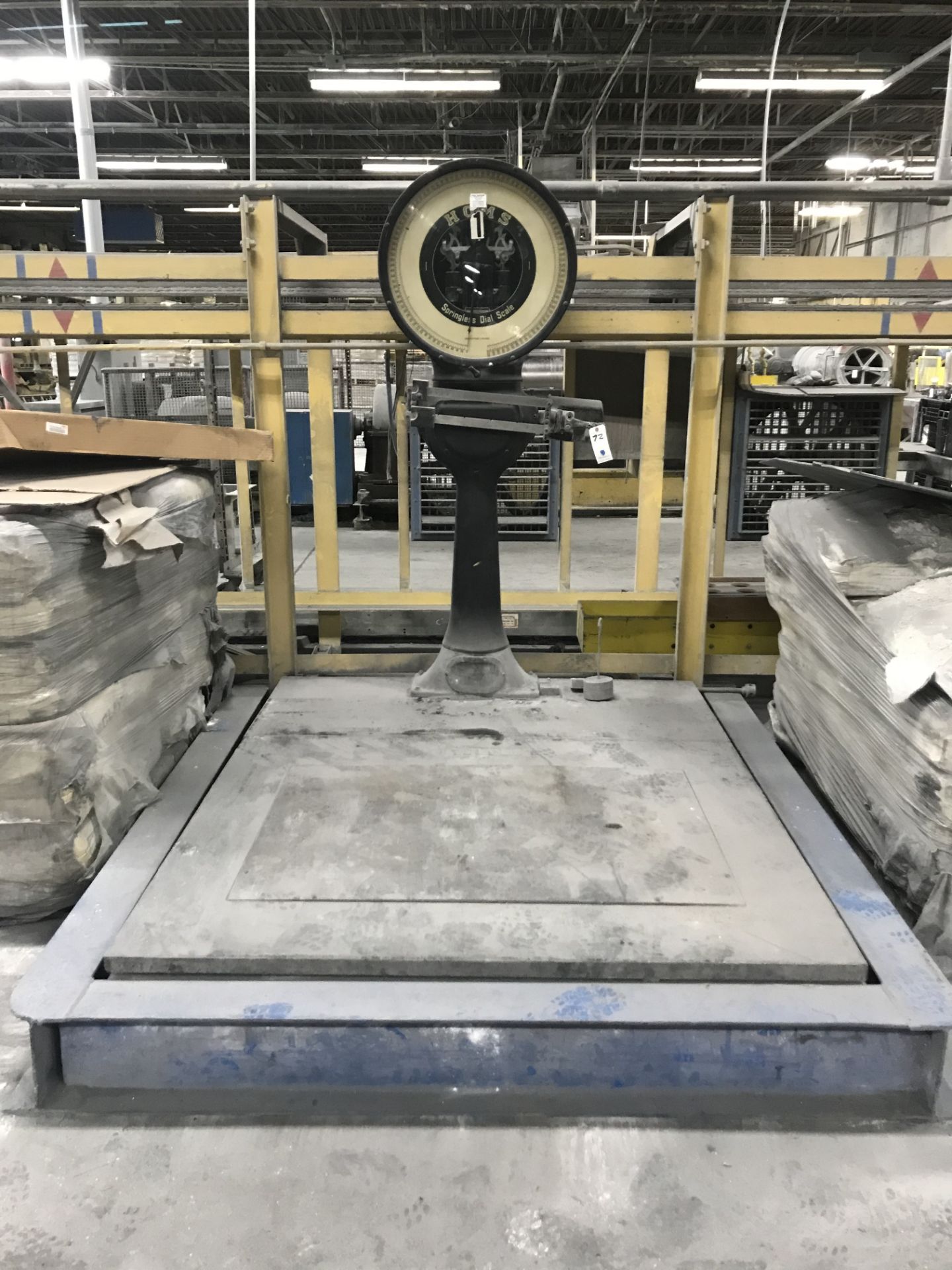 Homs Springless Dial Sale, 2 Lb. Graduations, 2,000Lb. Capacity, 5' x 4' Platform, Steel Base &