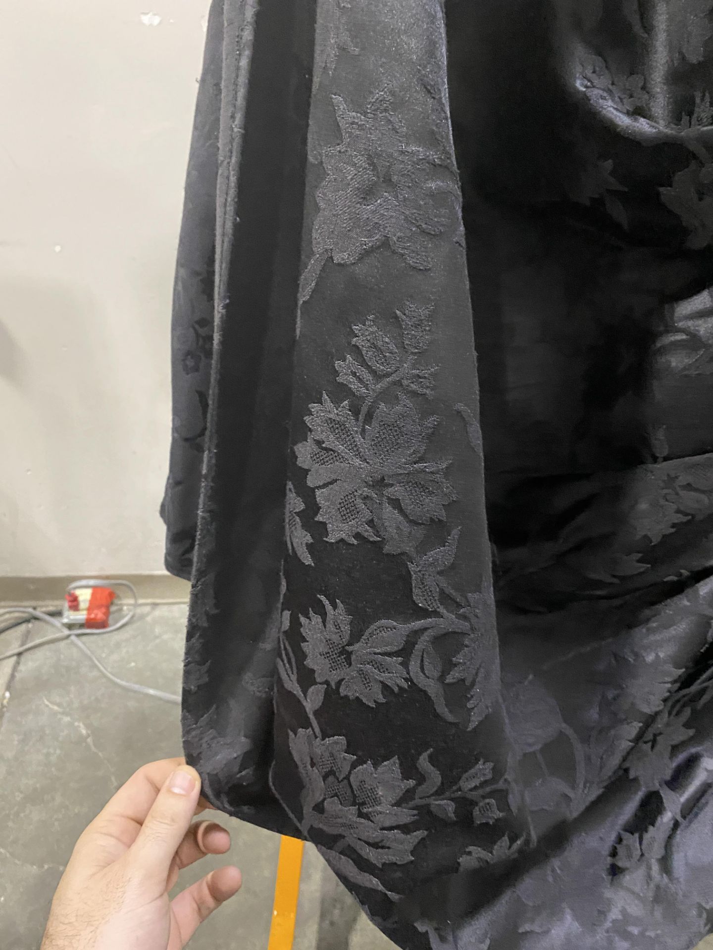 (21) Gourmet Table Skirt Black for 6' Table -- Skirt Length 18' 4"
