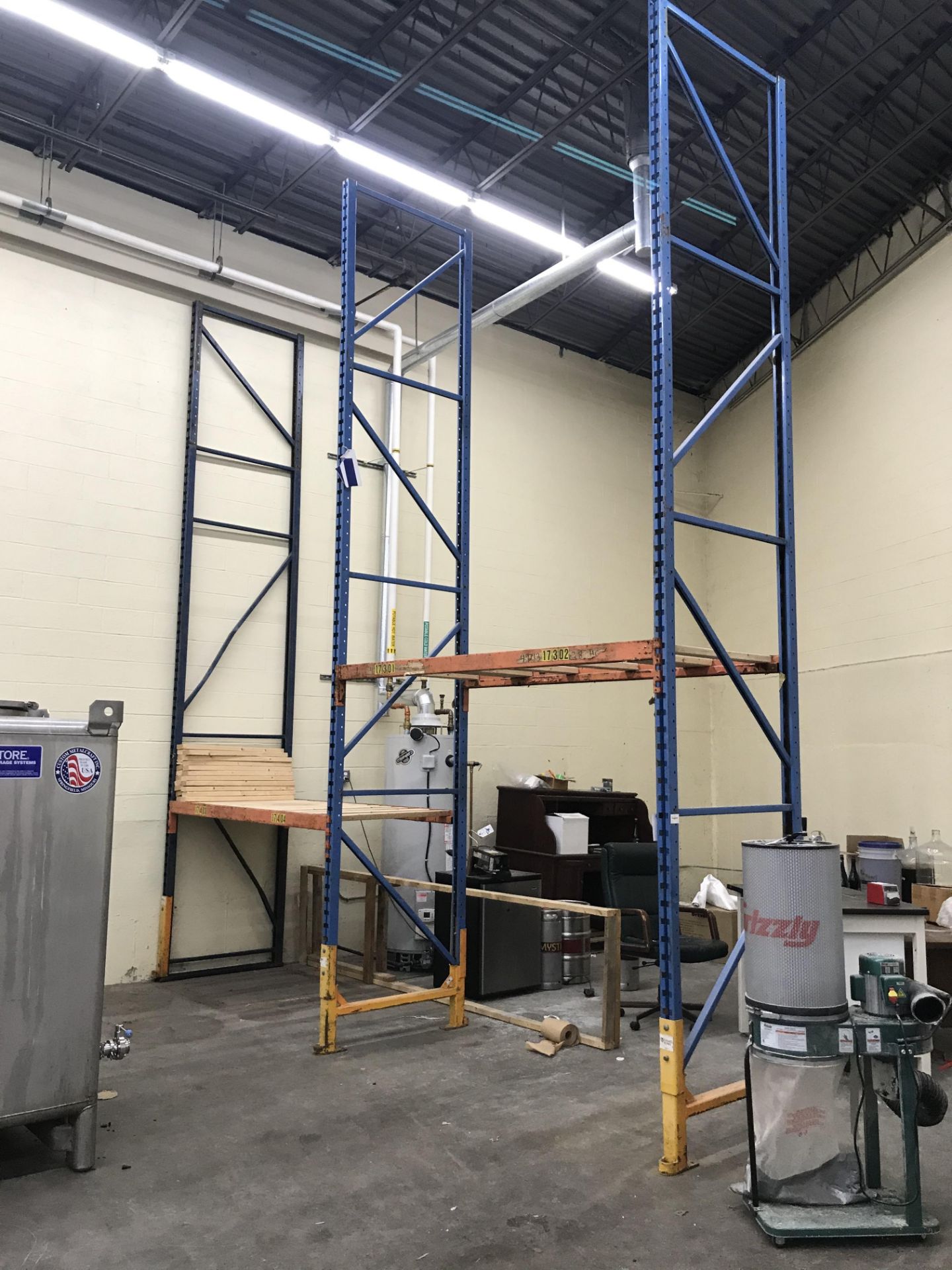 (2) Section Approx. 25' Height Pallet Racking (3 End Pieces & 2 Sets of Crossbeams)