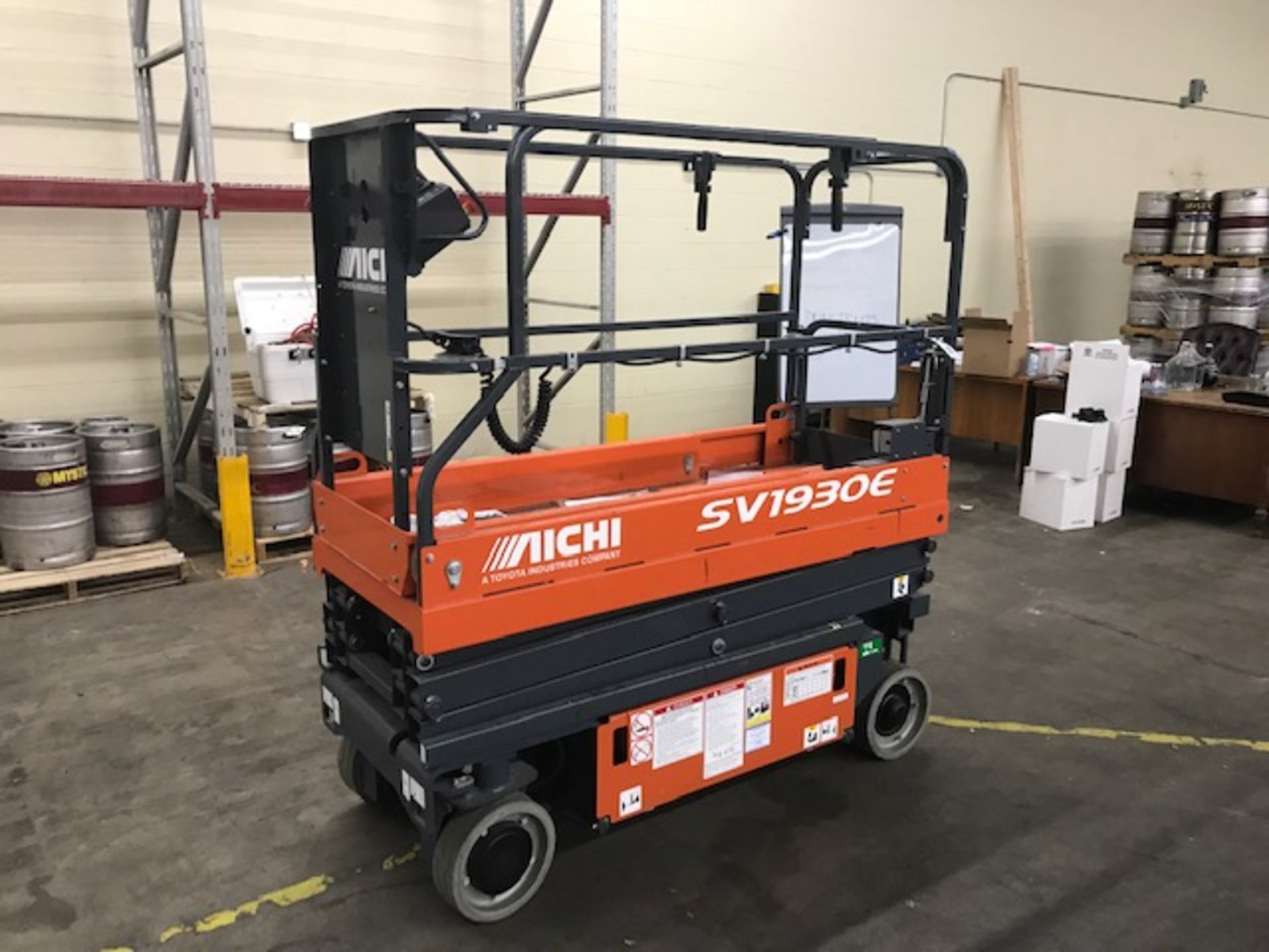 2018 AICHI SCISSOR LIFT SV1930E, 19' Electric Scissor Lift, Hrs: TBD, Weight Cap: 500 Lb., Serial #