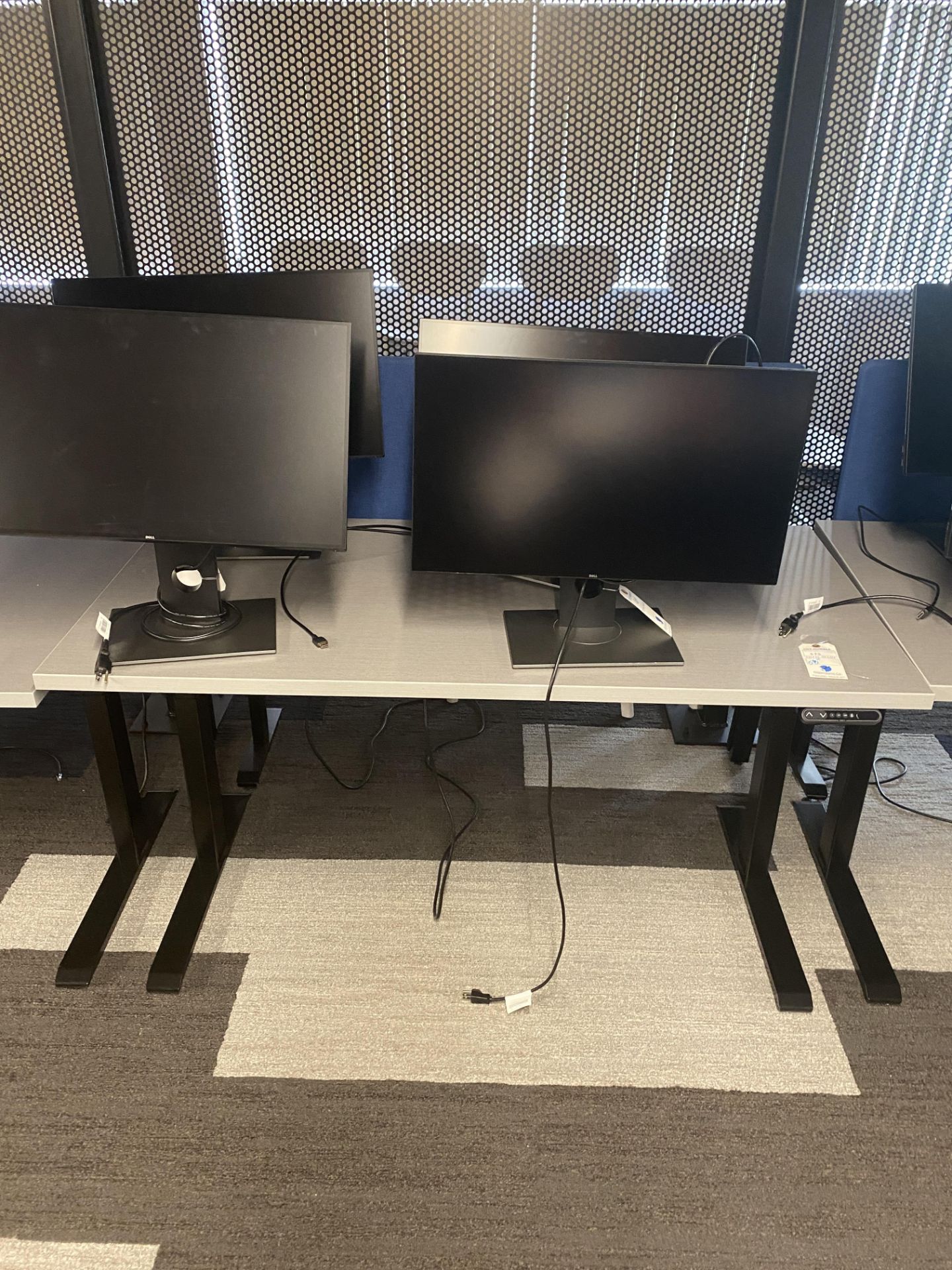 Ergonomic Electronic Adjustable Height Workstation w/Arborite 58" x 29" Brushed Aluminum Laminate