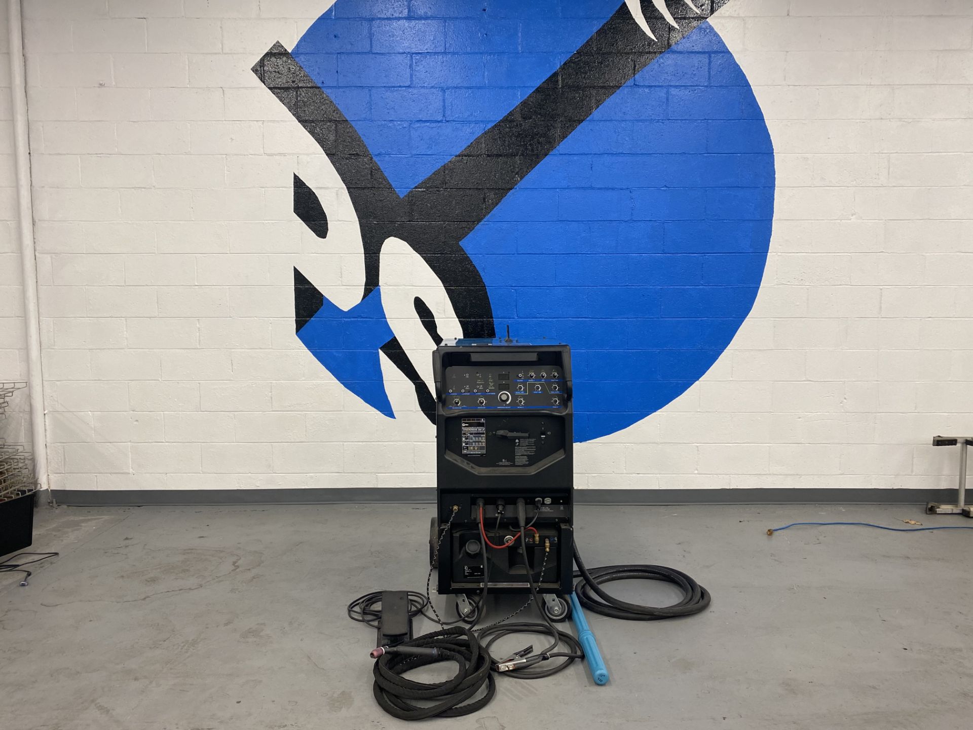 Miller Syncrowave #350LX Portable Tig Welder w/Foot Pedal, Tig Gun, Leeds, 18" #310 Rods, Additional - Image 3 of 15