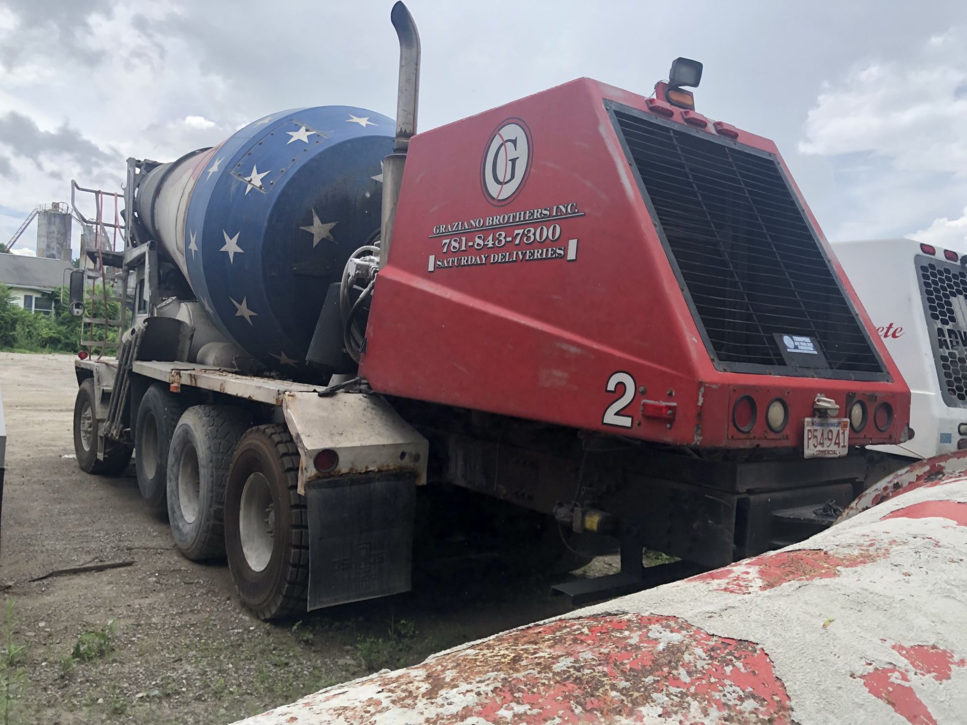 1999 OSHKOSH FRONT DISCHARGE CEMENT MIXER, 4 AXLE, 8 WHEEL, 6X6, CAT C-10, ALLISON HT740, 11 CY, - Image 5 of 11