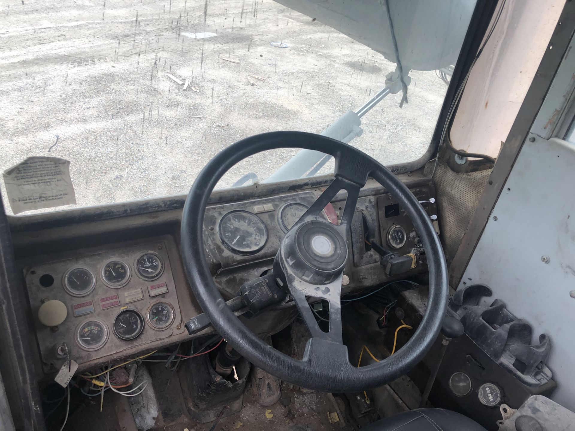 1981 ADVANCE FRONT DISCHARGE CEMENT MIXER, 4 AXLE, 8 WHEEL, 6X6, CUMMINS L-10, ALLISON HT740, - Image 8 of 10