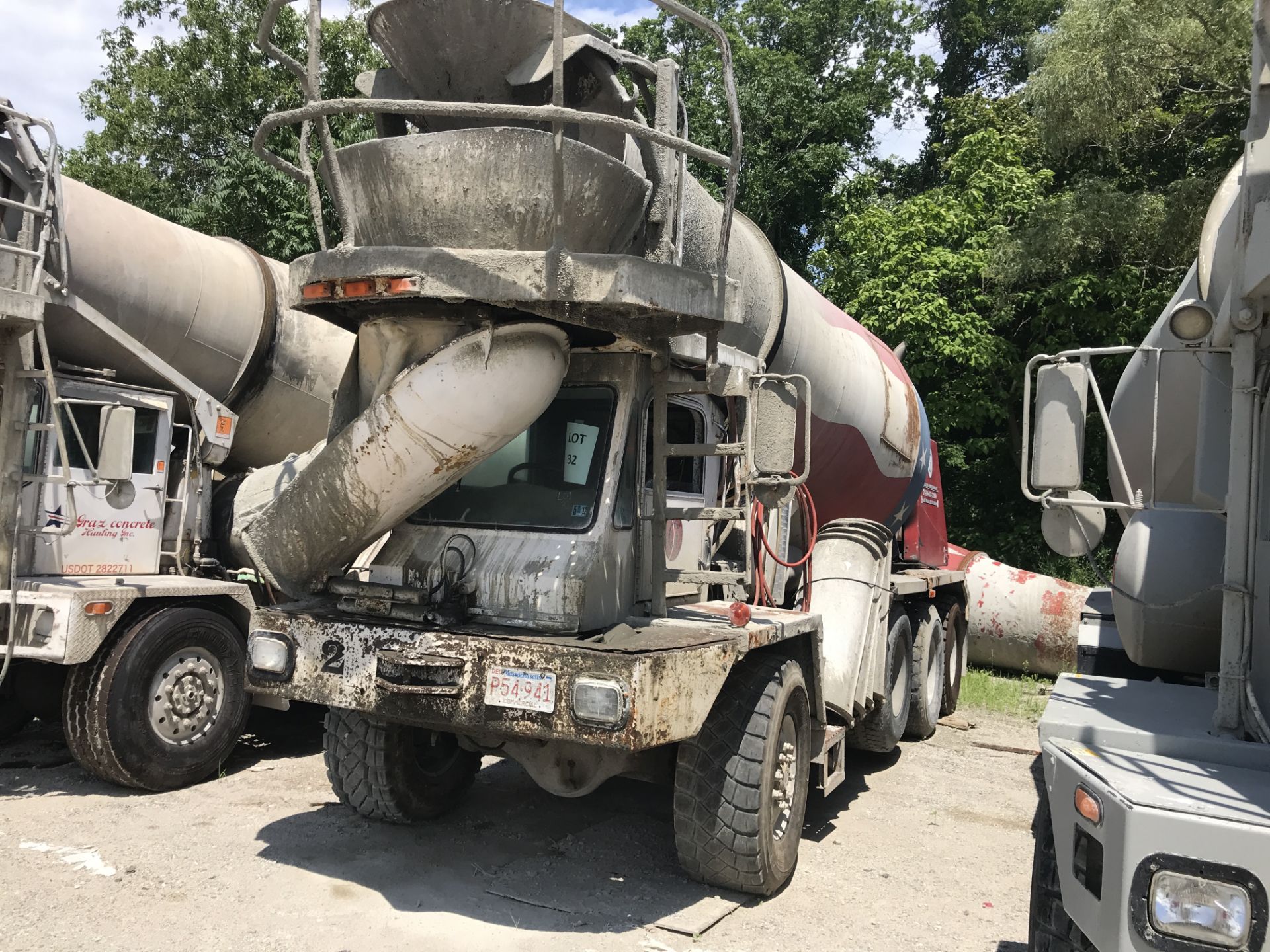 1999 OSHKOSH FRONT DISCHARGE CEMENT MIXER, 4 AXLE, 8 WHEEL, 6X6, CAT C-10, ALLISON HT740, 11 CY, - Image 10 of 11