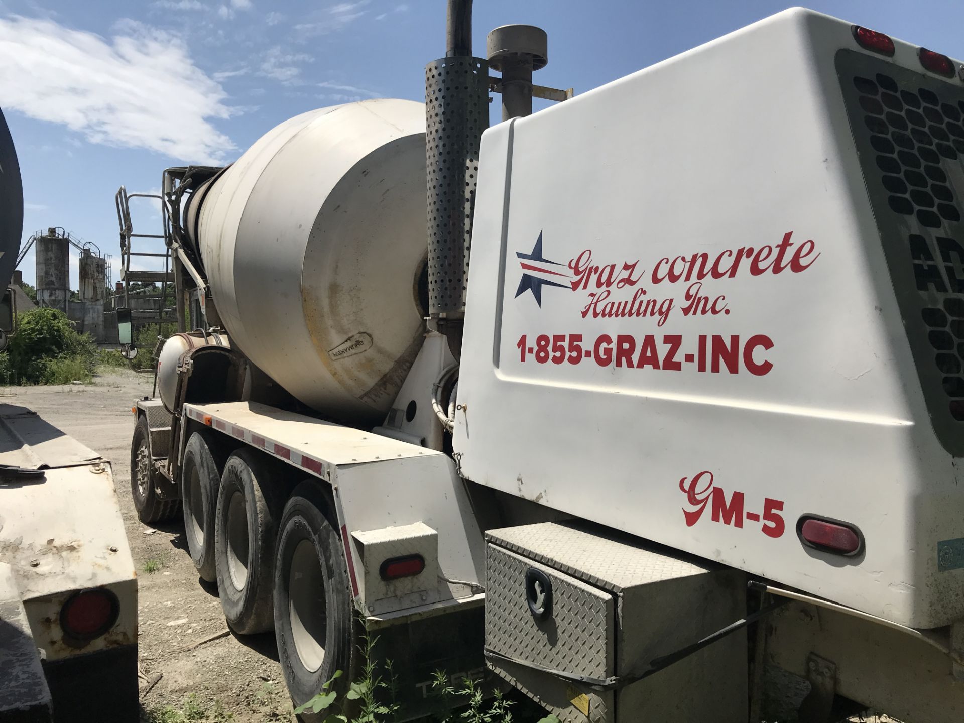 1998 ADVANCE FRONT DISCHARGE CEMENT MIXER, 4 AXLE, 8 WHEEL, 6X6, CUMMINS M-11, ALLISON HT740, 11 CY, - Image 10 of 10