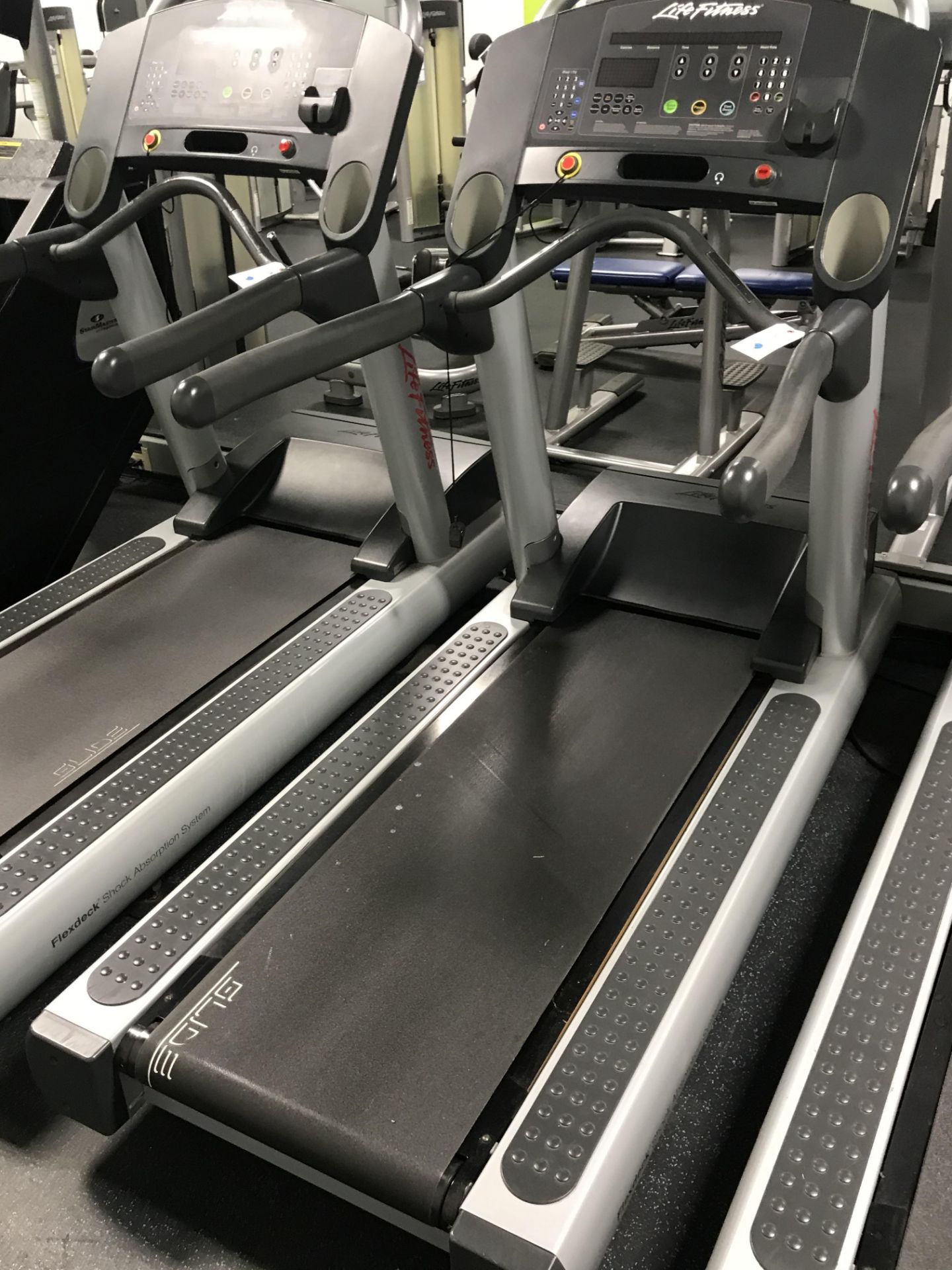 Life Fitness #CLSTDMLXX Commercial Flex Deck Treadmill w/Programmable Controls, Digital Readout &