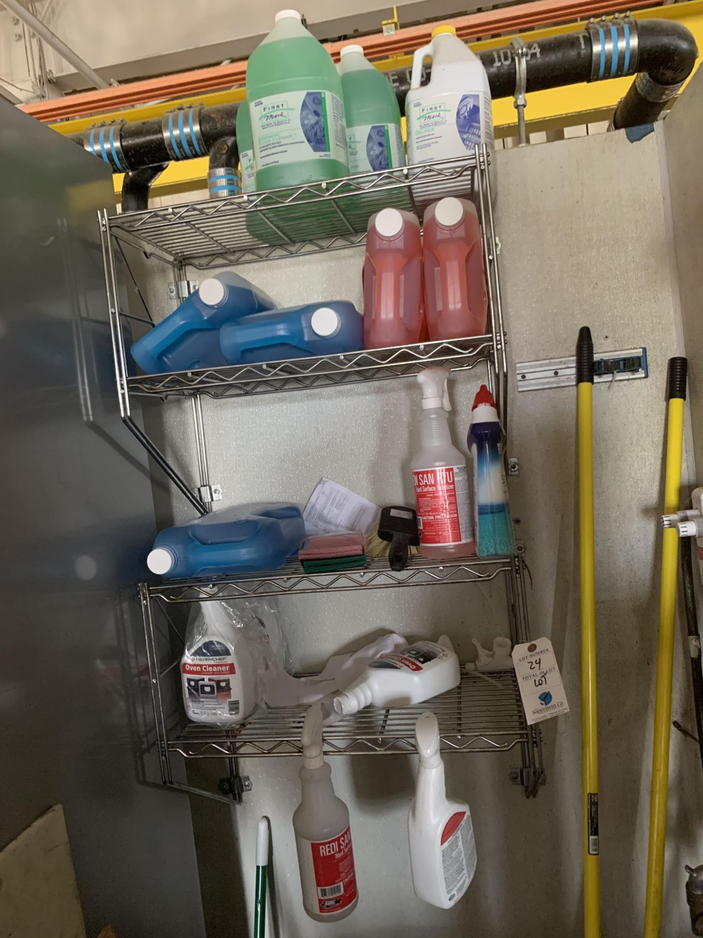 [lot] Janitorial Supplies