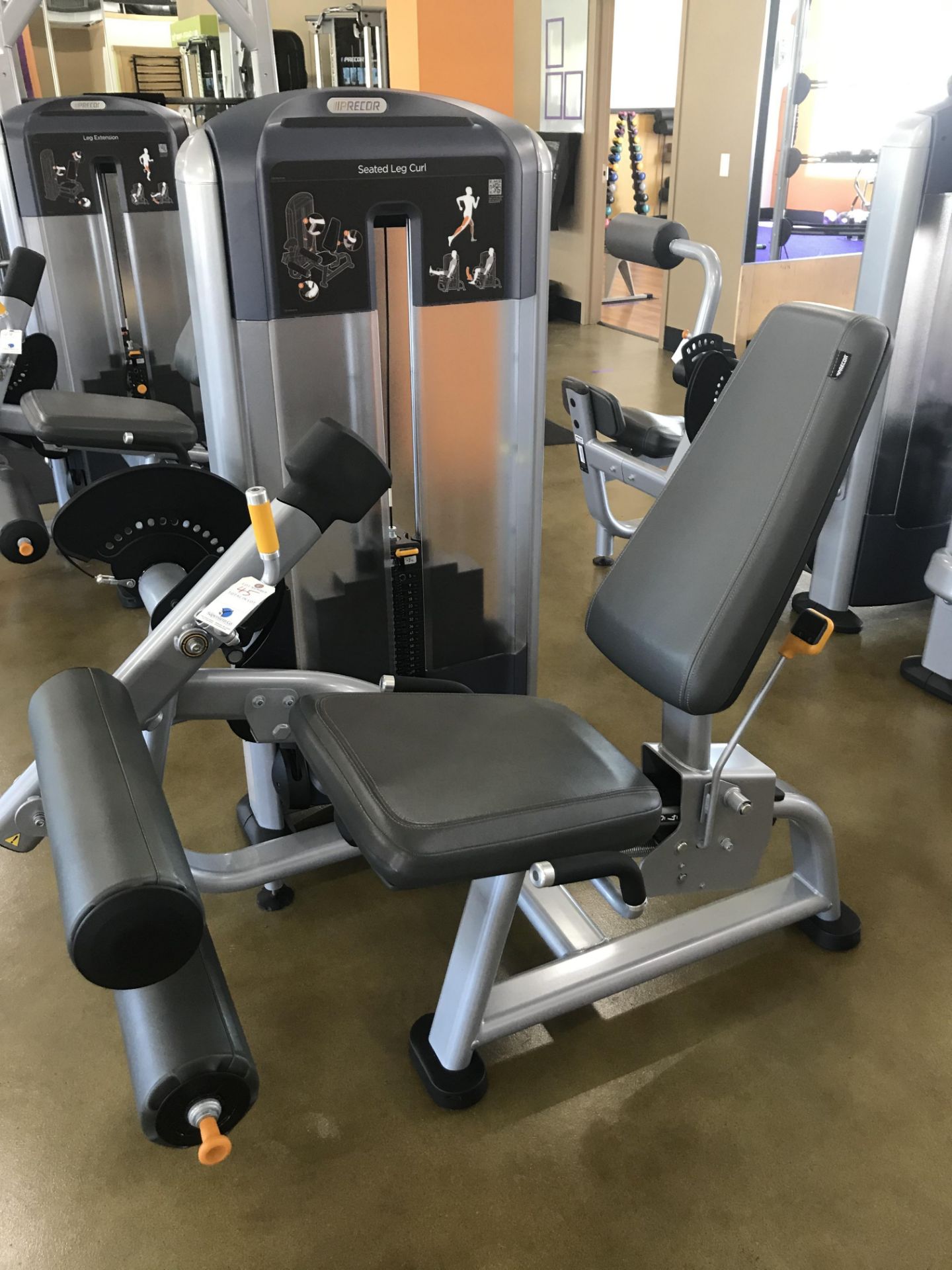 Precor Discovery Series Selectorized Line Seated Leg Curl Model DSL0619 S/N BA76D05160002