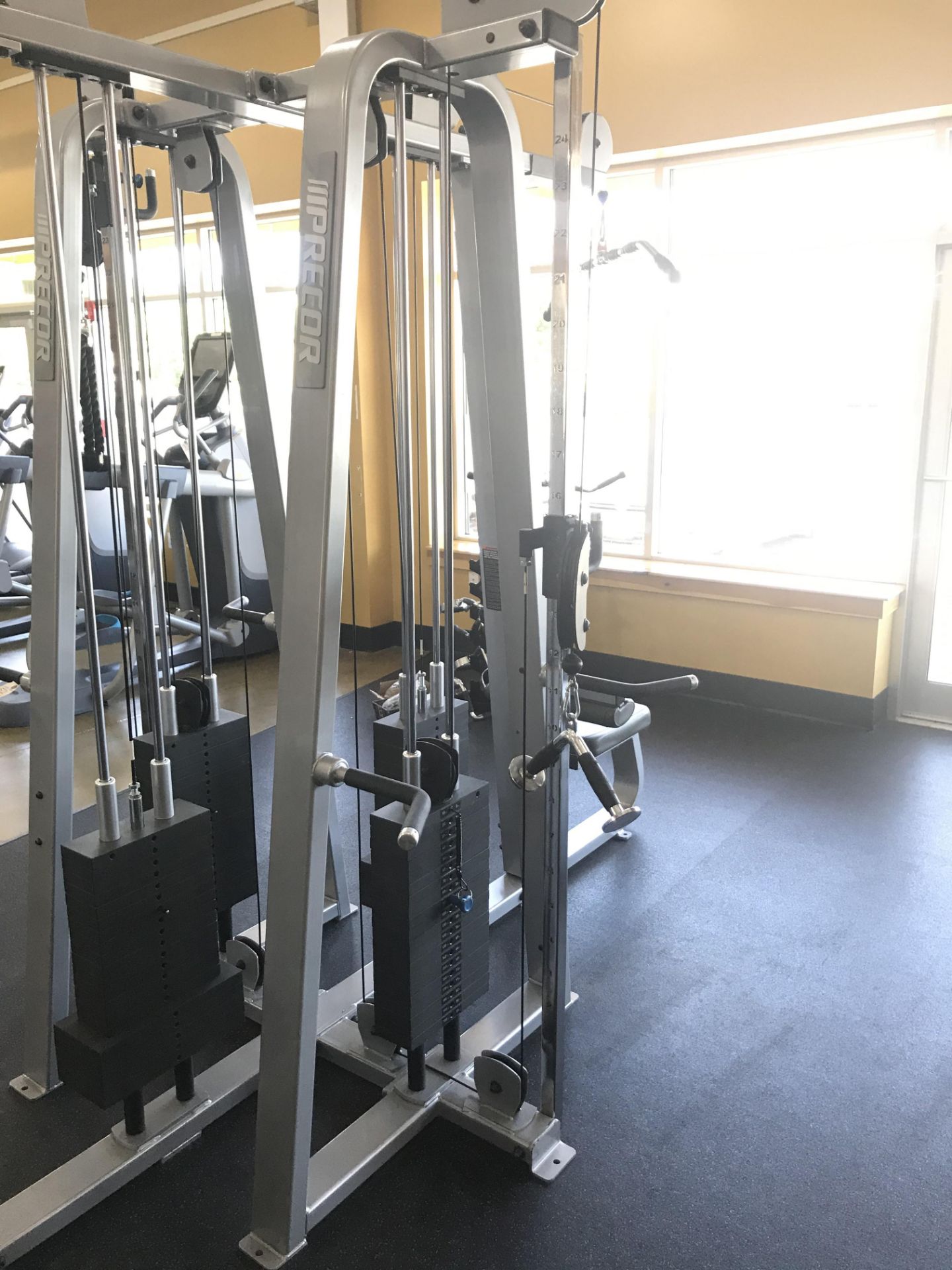 Precor MultiFunction Gym Including: Pulldown 304 (250lbs max), Longpull 302 (250lbs Max), 2 - Image 5 of 8