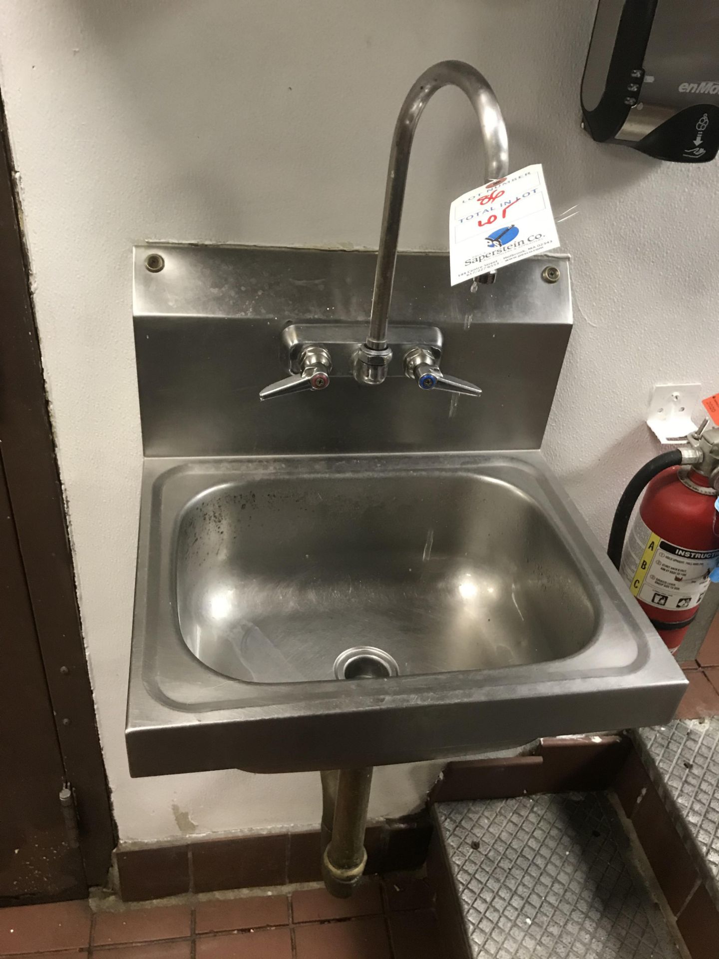 SS Hand Sink w/Soap & Paper Towel Rack