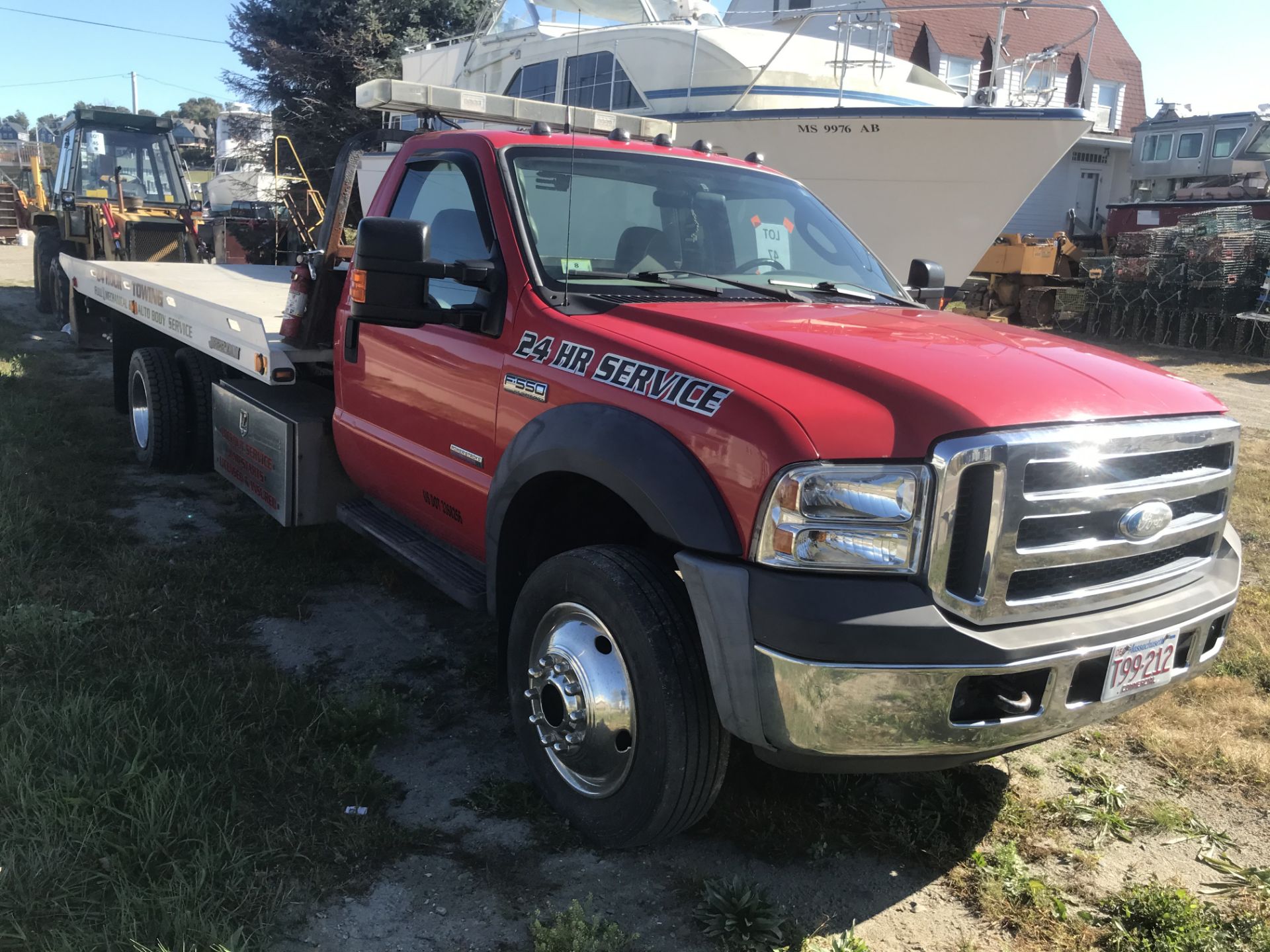 2007 Ford F550 XLT, Power Stroke Diesel V8, 6 Wheel, 4x4,Ramp Truck, Jerrdan 19' Aluminum Deck ... - Image 6 of 8