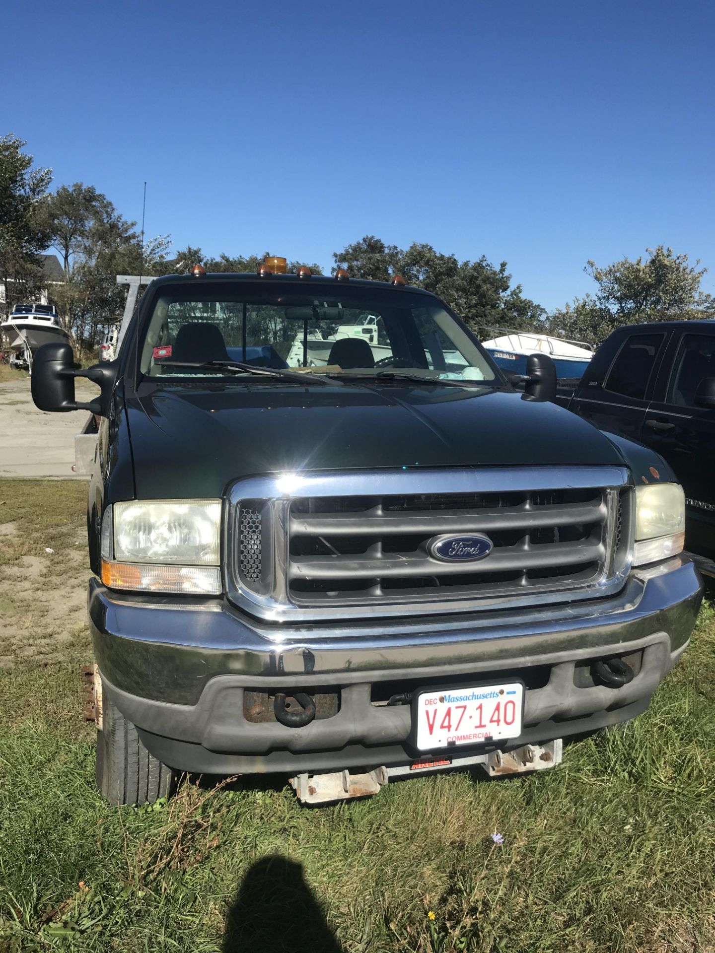 2002 Ford F350 XLT 4x4, V10 Gas, Auto, 8' Wood Flatbed, Winch, Arctic 9' Plastic Plow, Odom. VIN - Image 4 of 4