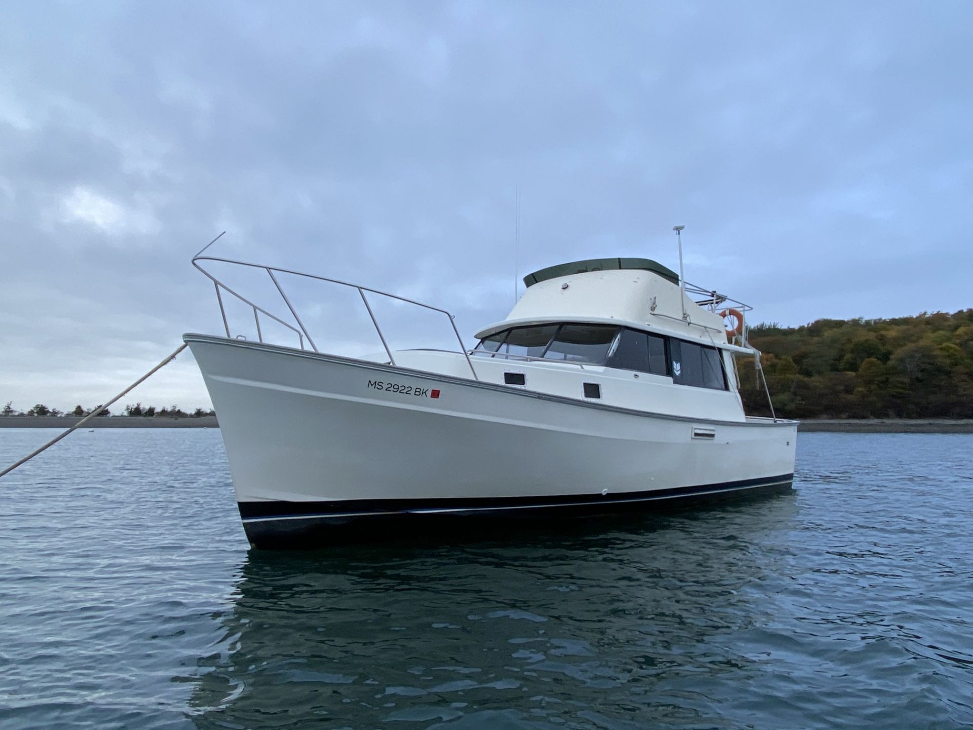 34' Mainship Cabin Motorboat "Sea Urchin" Fiberglass Hull, Diesel Generator, RUNS!