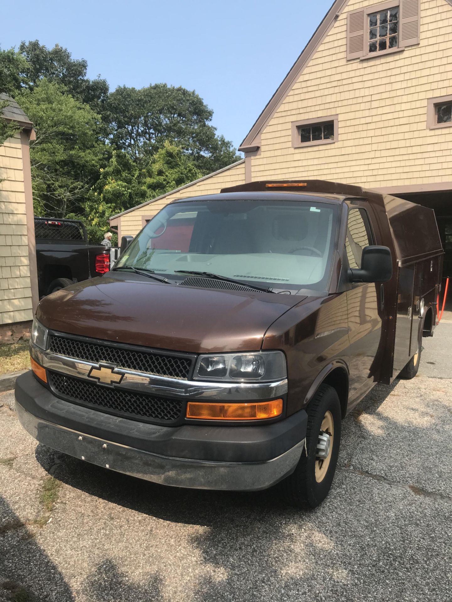 2013 Chevrolet Gas Utility Van Knapheide 12' Utility Body #G33503, Auto, AC, 1 Ton, Odom: 98,180, - Image 3 of 9