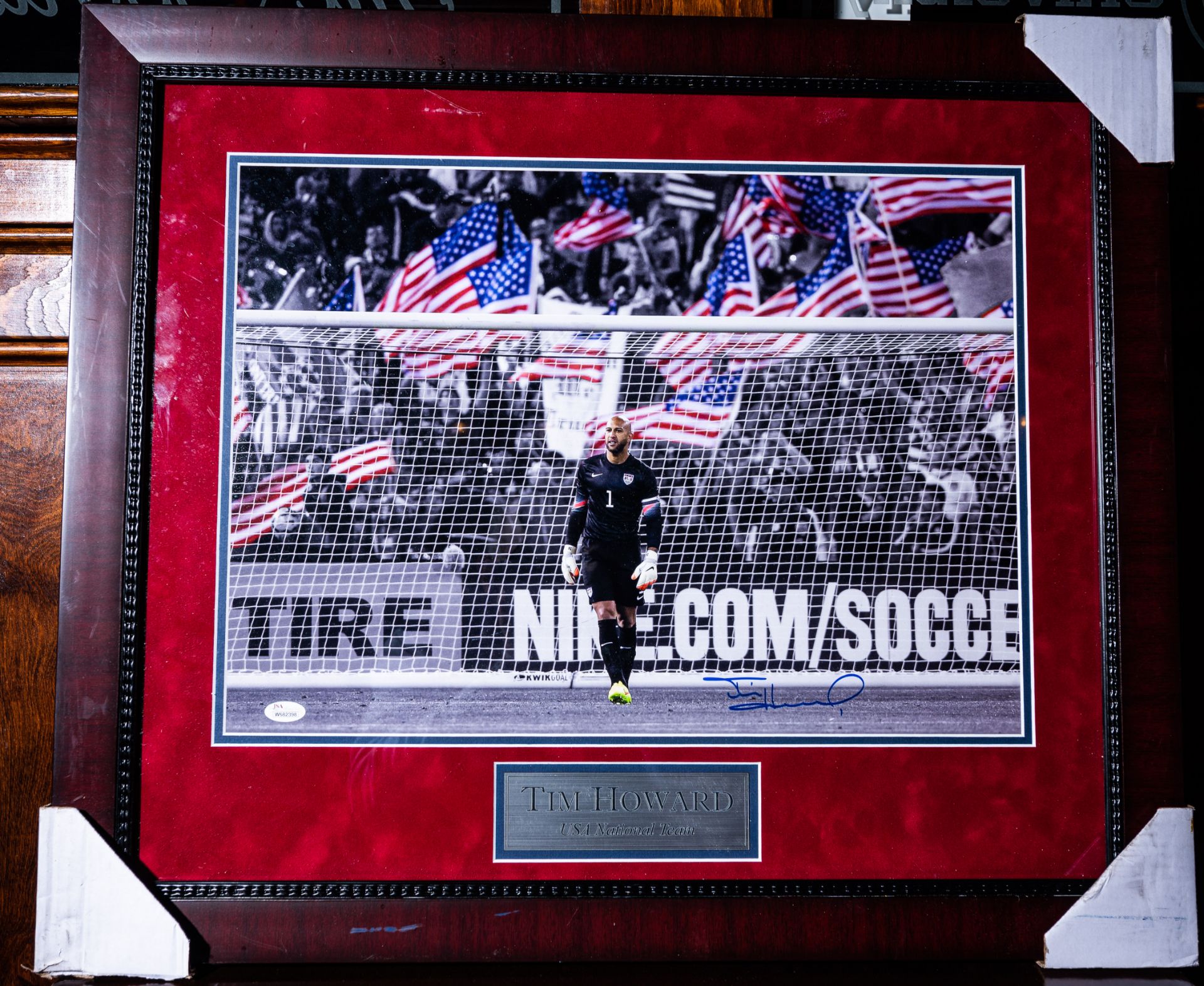 Tim Howard Us National Soccer Team Framed Photo Signed " Tim Howard" 27"x24"