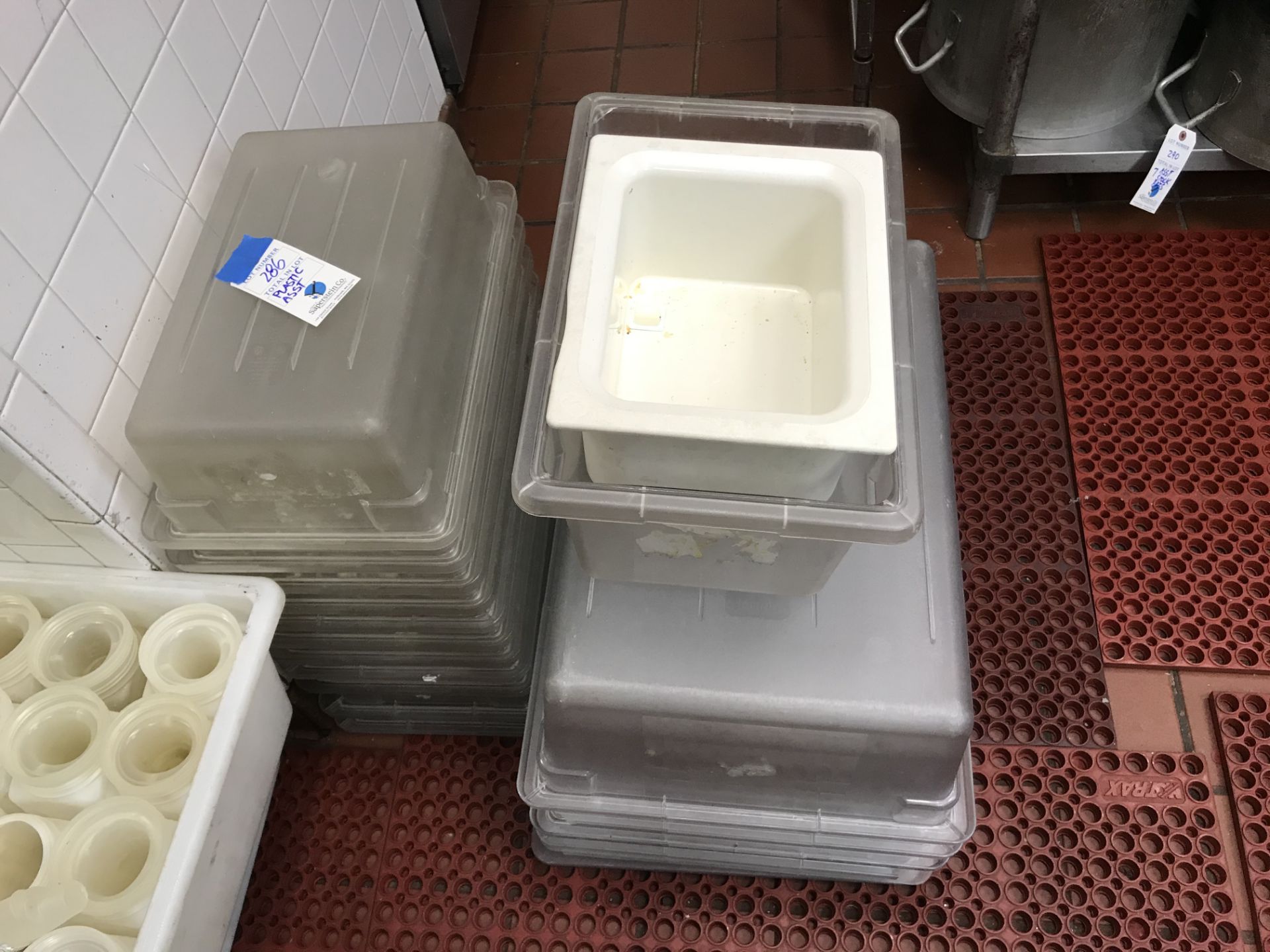 {LOT} Plastic Tubs and Containers in Upstairs Kitchen (2nd Floor) - Image 4 of 4