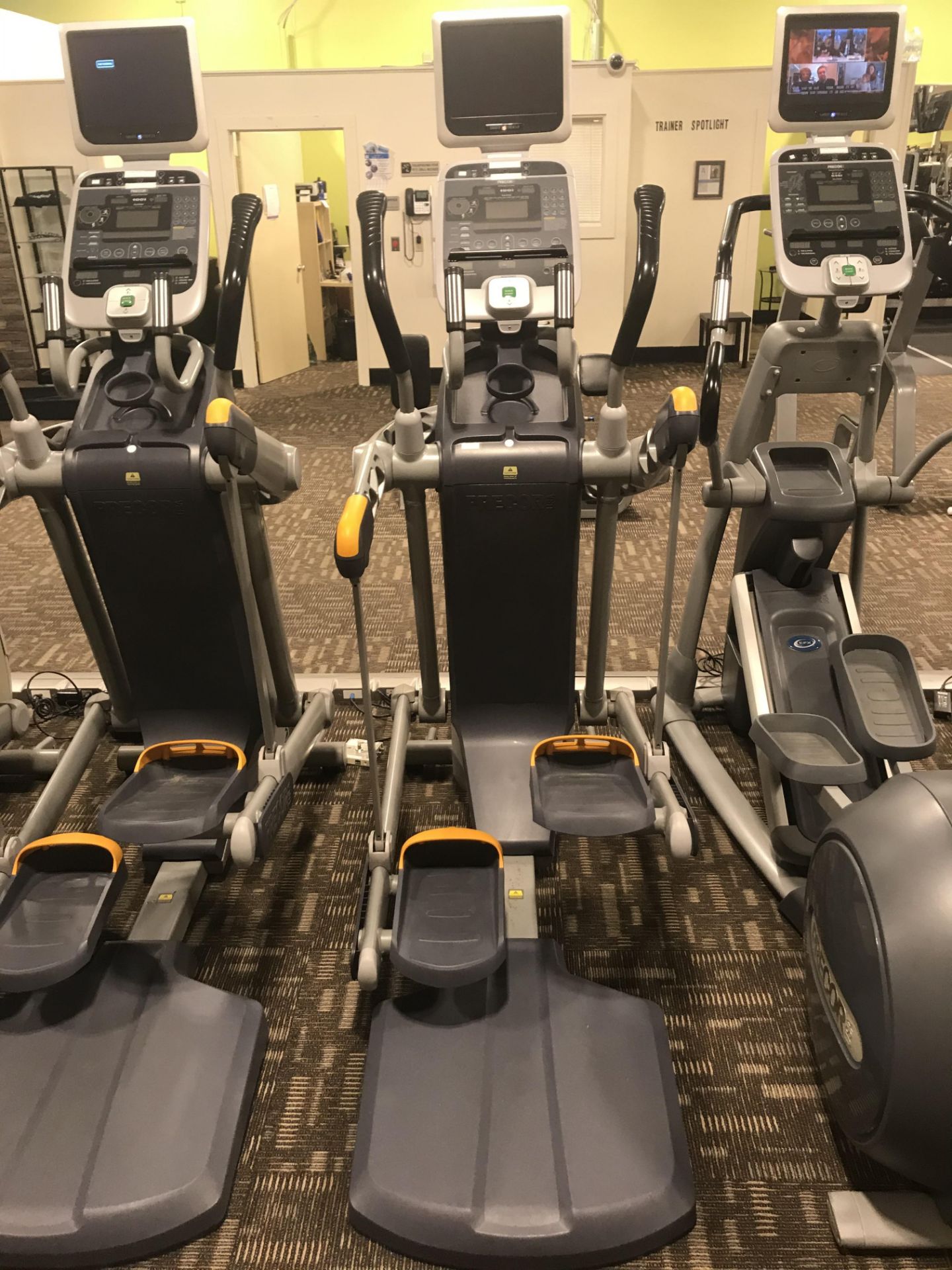 Precor #AMT100i Elliptical #A927A20090036 w/Digital Controls & Cardio Theater TV (WYOMING, RI