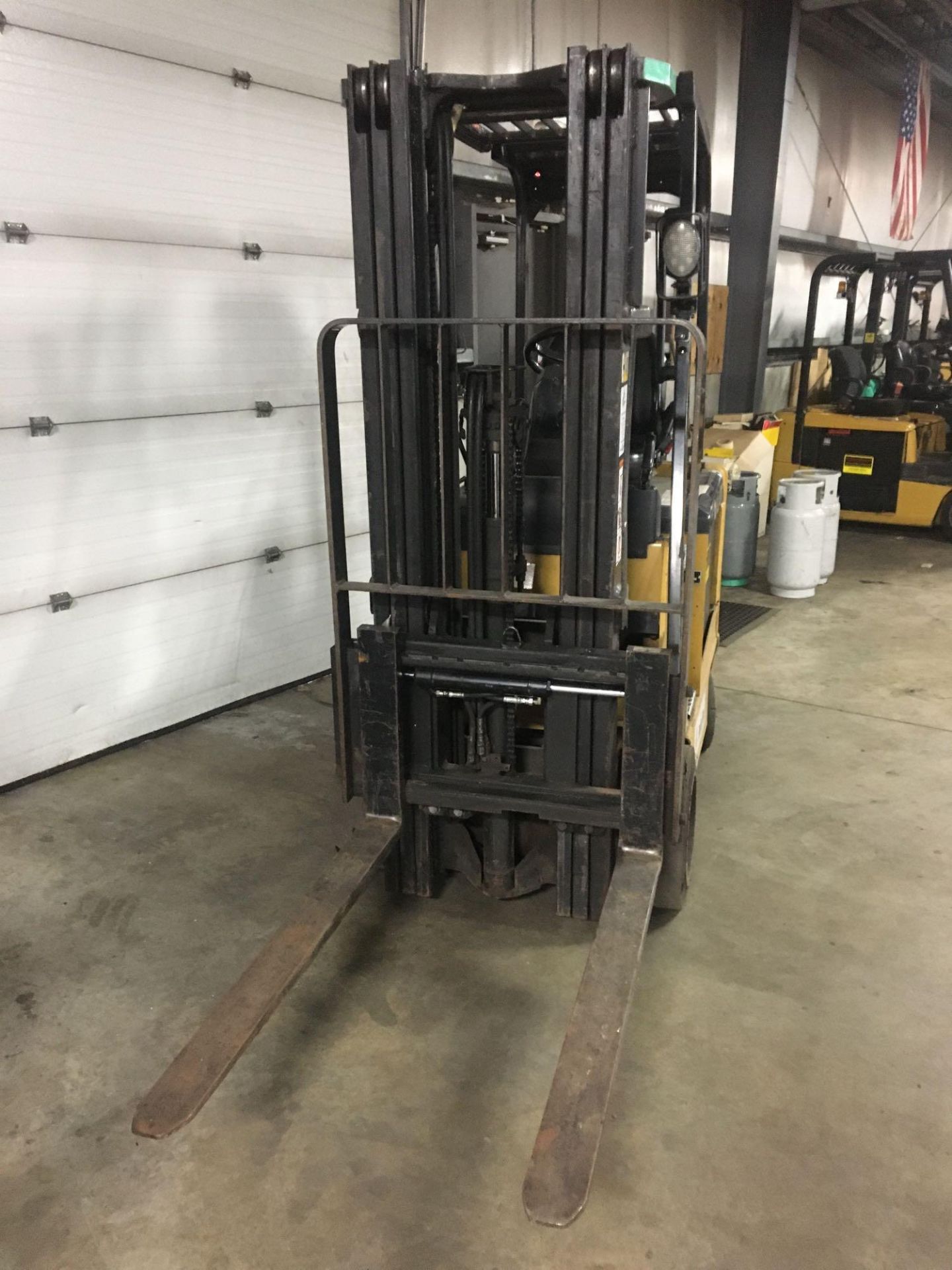 Electric Forklift, Caterpillar, E3000, Max Ht 188, Max Cap 2600lbs, Hrs 5032 Started and Moved - Image 2 of 8