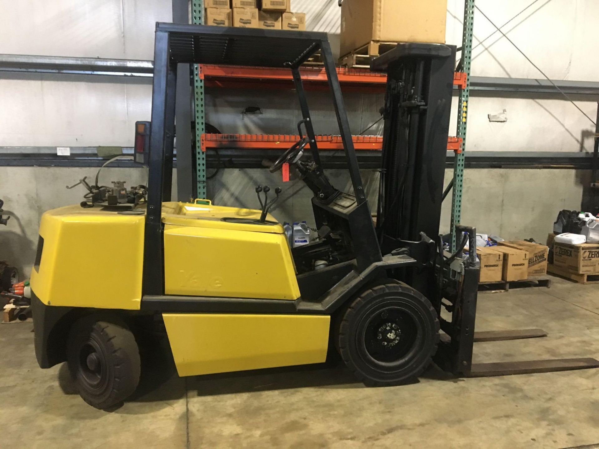 Propane Forklift, Yale, GLP060TGNUAE085, Max Ht 181", Max Cap 6000lbs Hrs Unknown