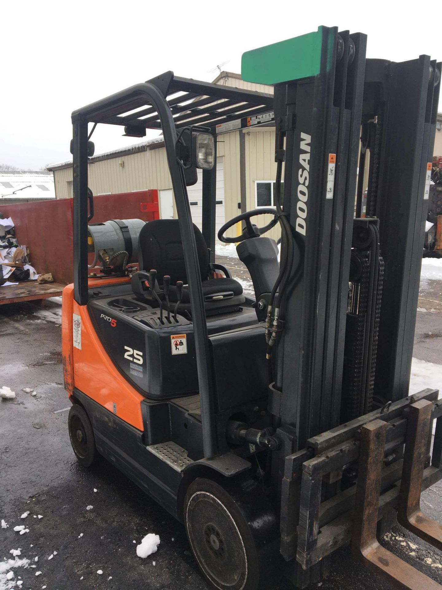 Propane Forklift, Doosan, GC25P-5, Max Ht 189", Max Cap 4300lbs, Hrs 3081 Started and Moved - Image 7 of 11
