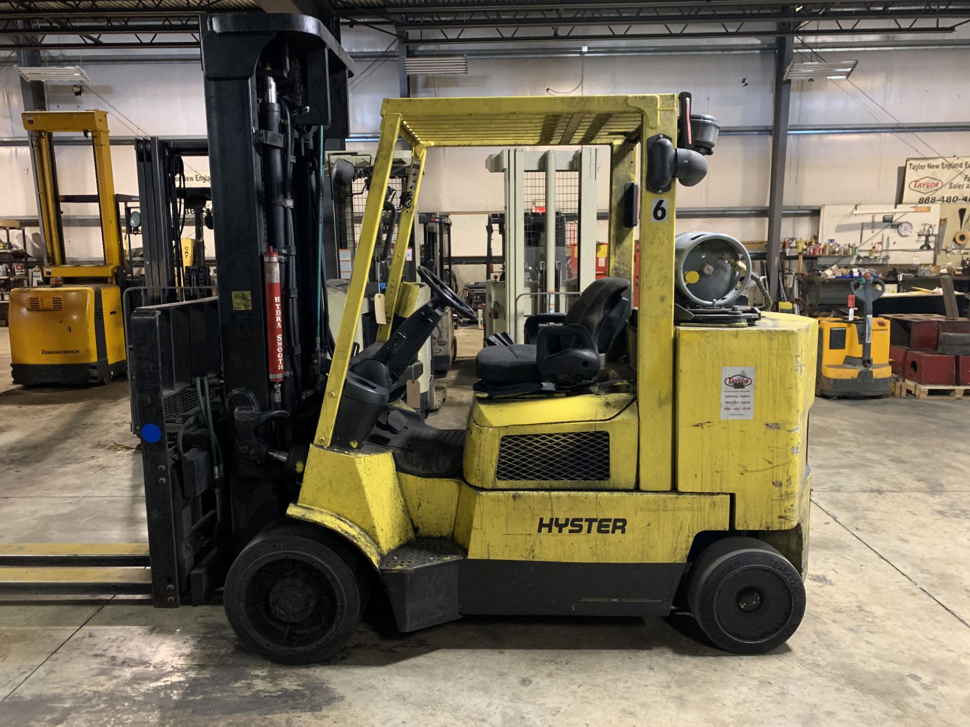 Forklift, Hyster S120XMS, Serial # F004V04191D, 1344 Hrs, No LP tank. Started and moved