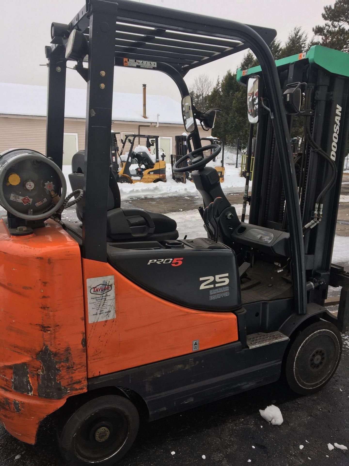 Propane Forklift, Doosan, GC25P-5, Max Ht 189", Max Cap 4300lbs, Hrs 3081 Started and Moved - Image 5 of 11