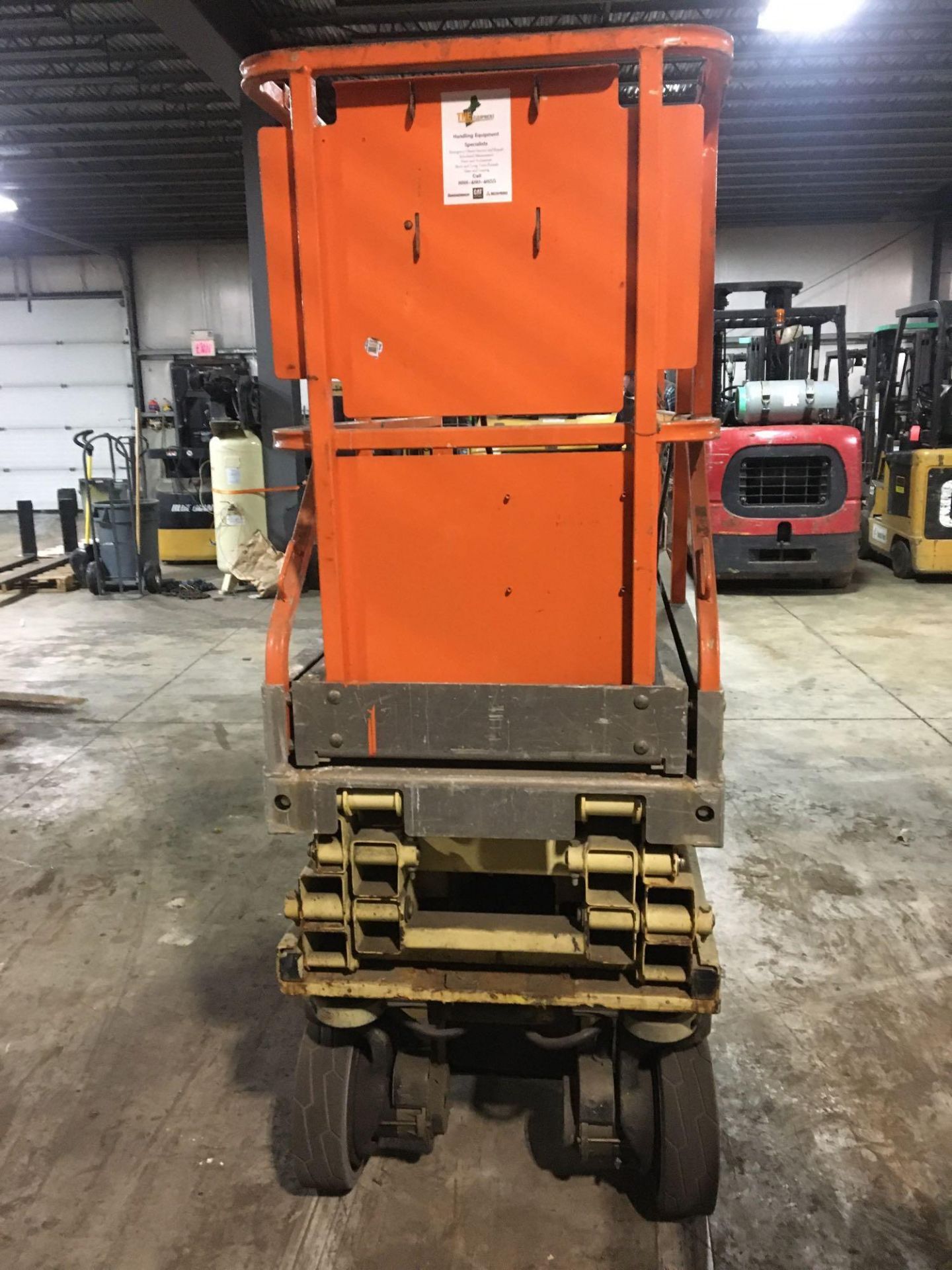 Scissor Lift, JLG, 1930ES, Max Ht 18.8ft, Max Cap 500lbs, Hrs 211 - Image 5 of 8