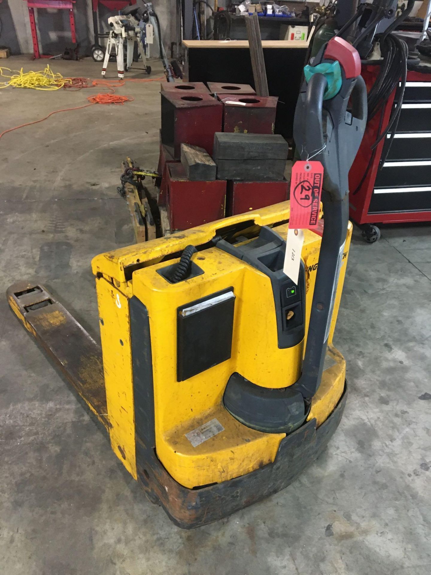 Battery Operated Pallet Truck - Image 2 of 6