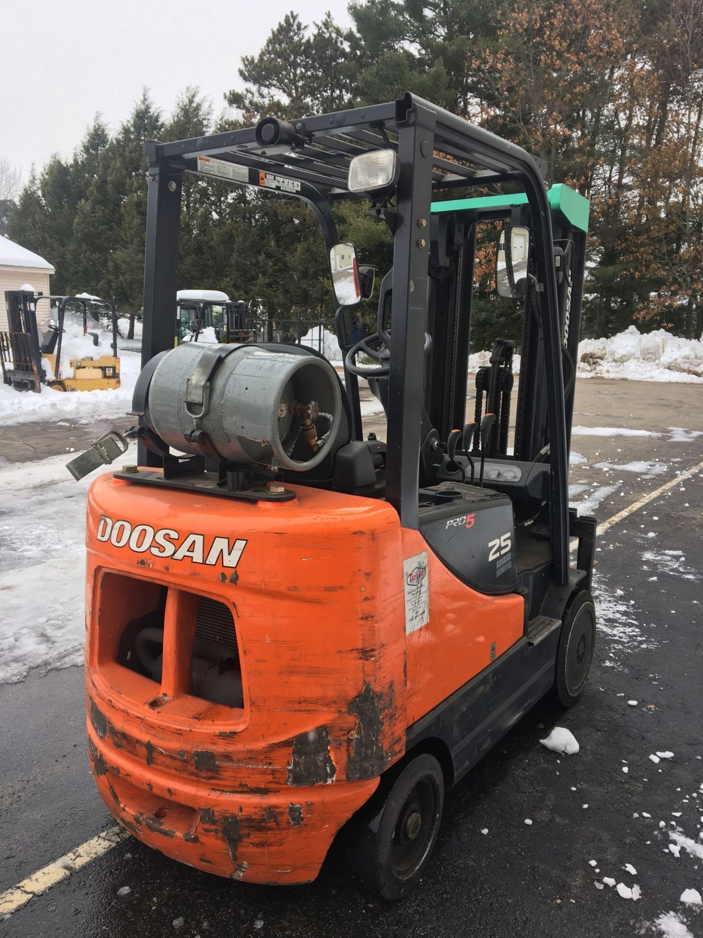 Propane Forklift, Doosan, GC25P-5, Max Ht 189", Max Cap 4300lbs, Hrs 3081 Started and Moved - Image 4 of 11