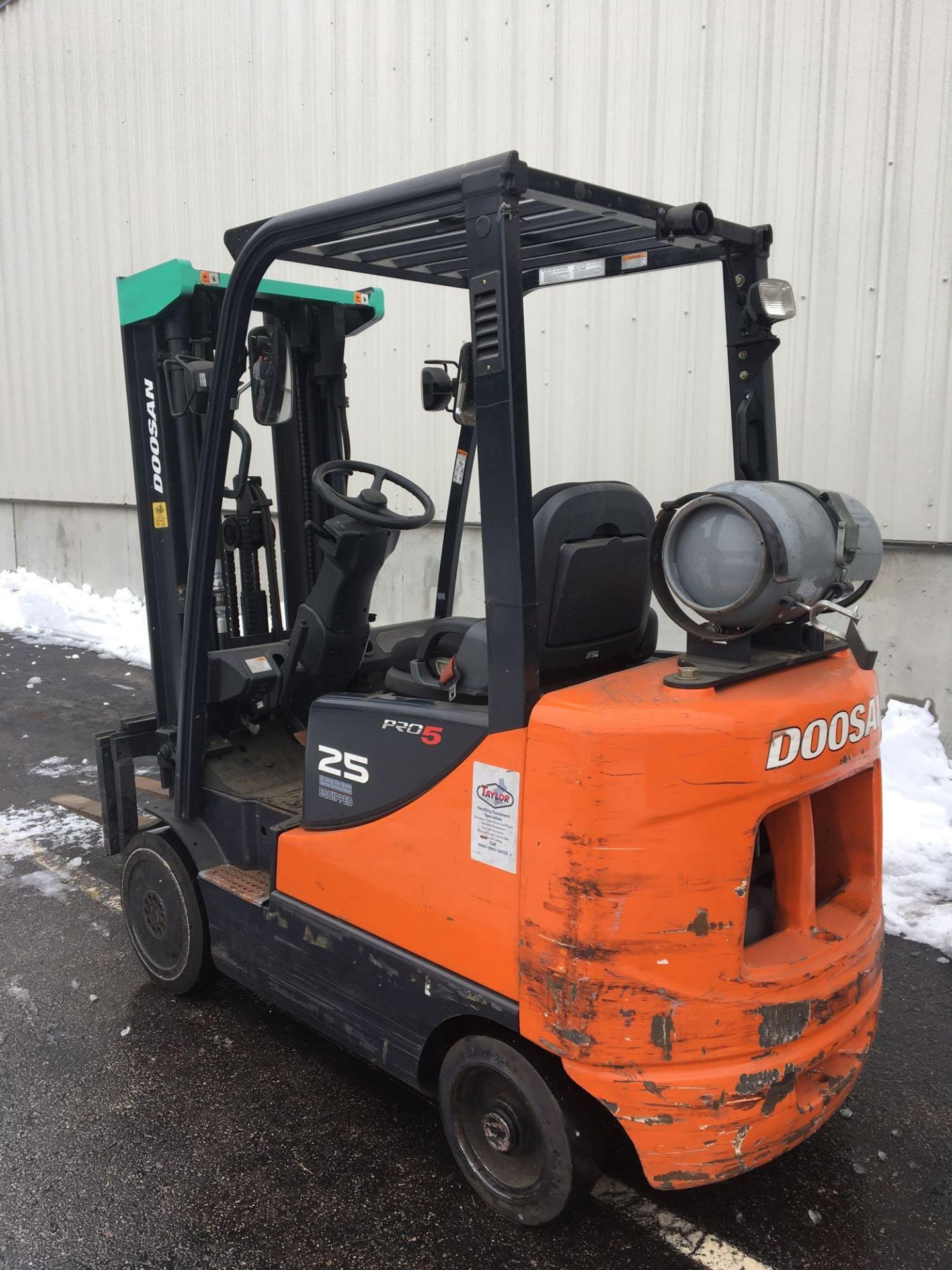 Propane Forklift, Doosan, GC25P-5, Max Ht 189", Max Cap 4300lbs, Hrs 3081 Started and Moved - Image 2 of 11