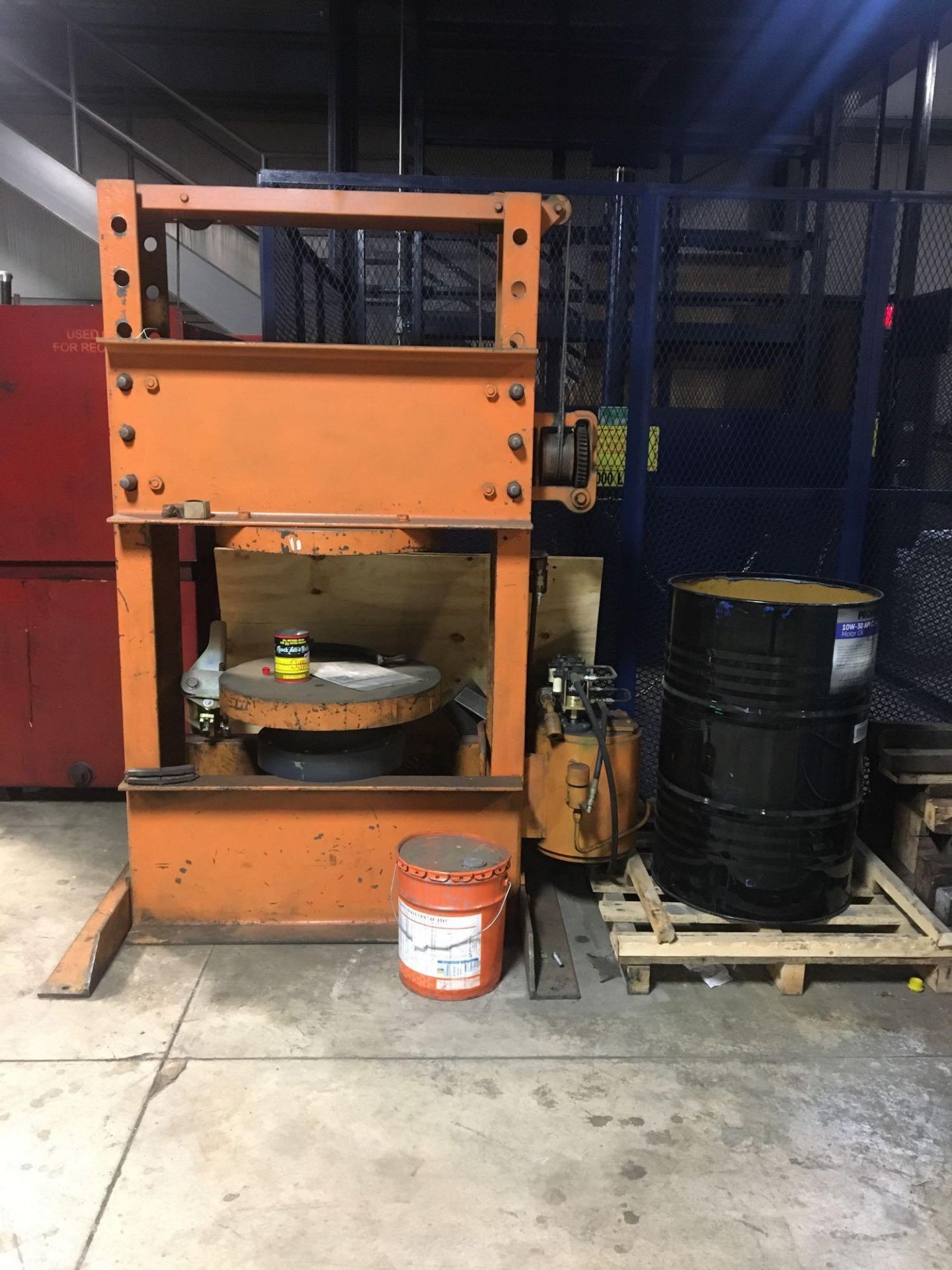 DAKE Tire Press Air Power