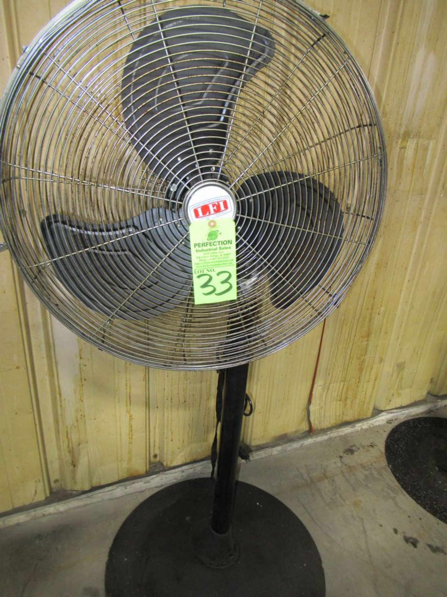 24" Pedestal Fan