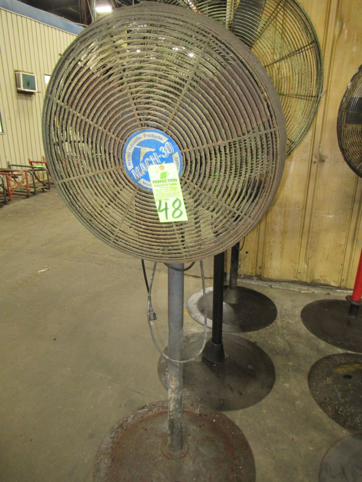 24" Pedestal Fan