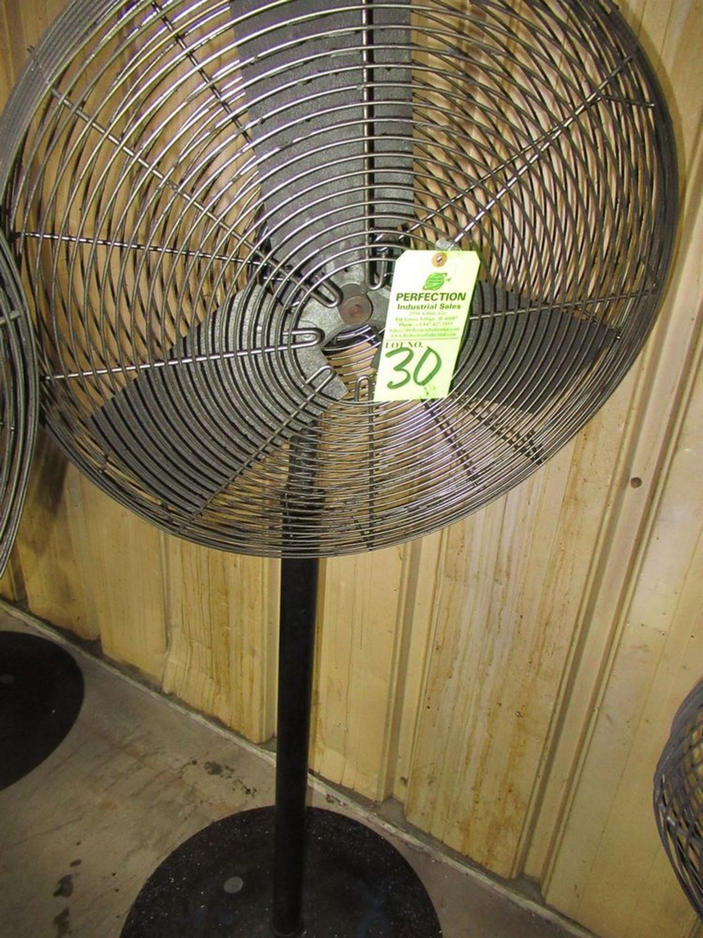 24" Pedestal Fan