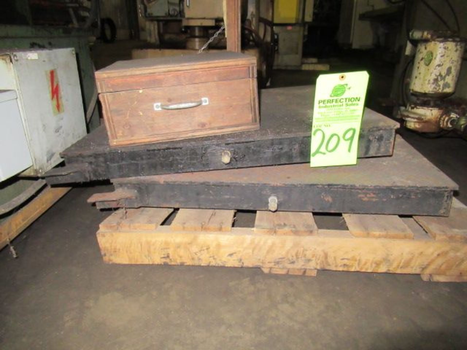 Lot. (2) 24 x 24" Platform Scales w/ Read Out ($50 Rigging Cost) - Image 3 of 4