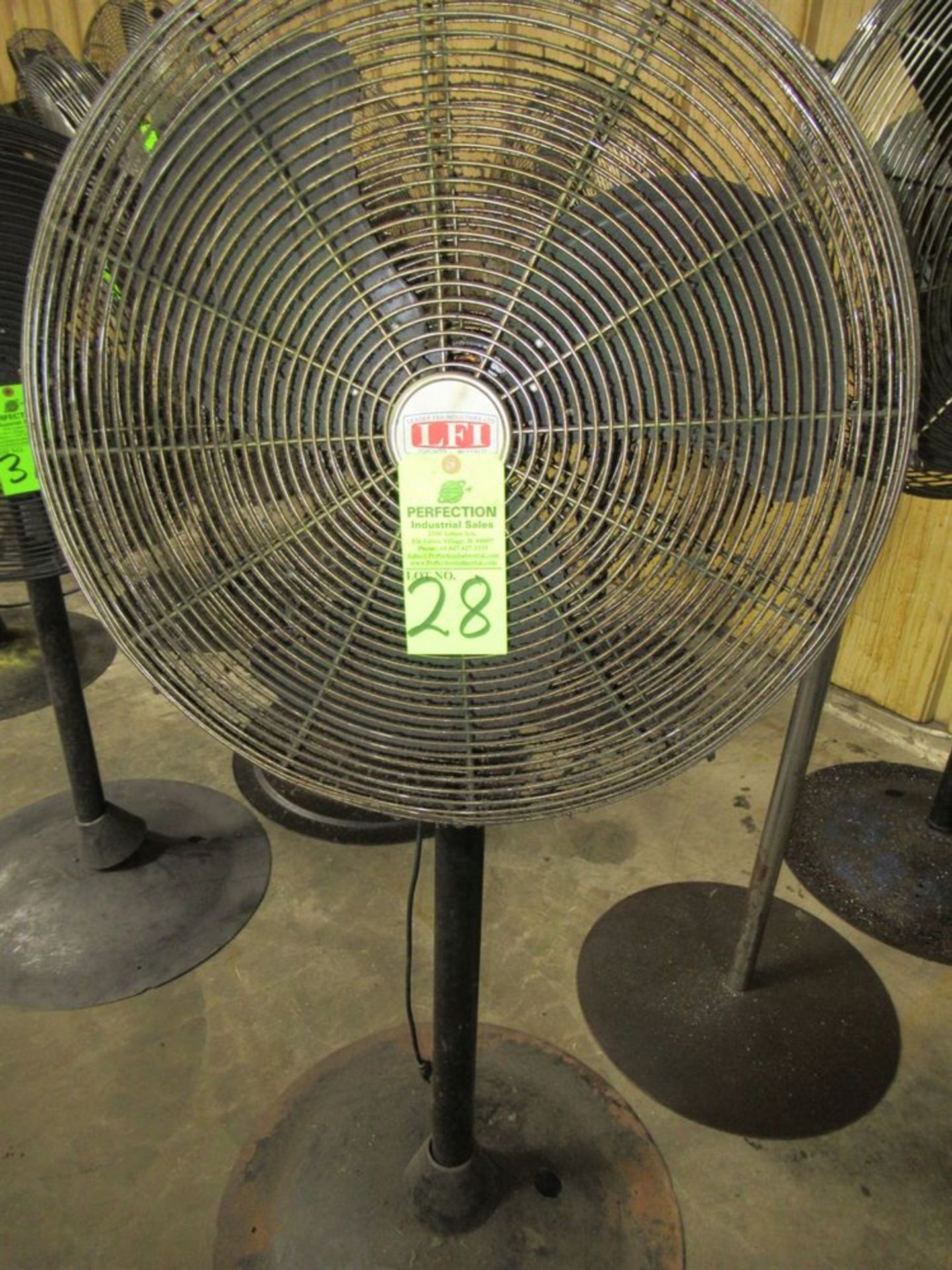 LFI 24" Pedestal Fan
