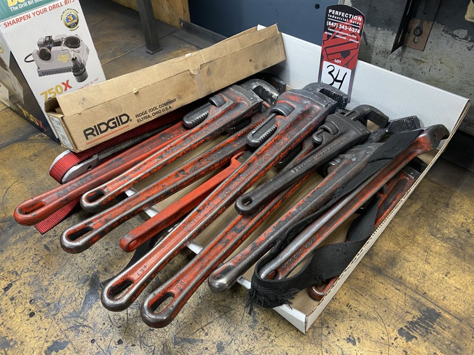 Lot Comprising Assorted Pipe Wrenches and Strap Wrenches