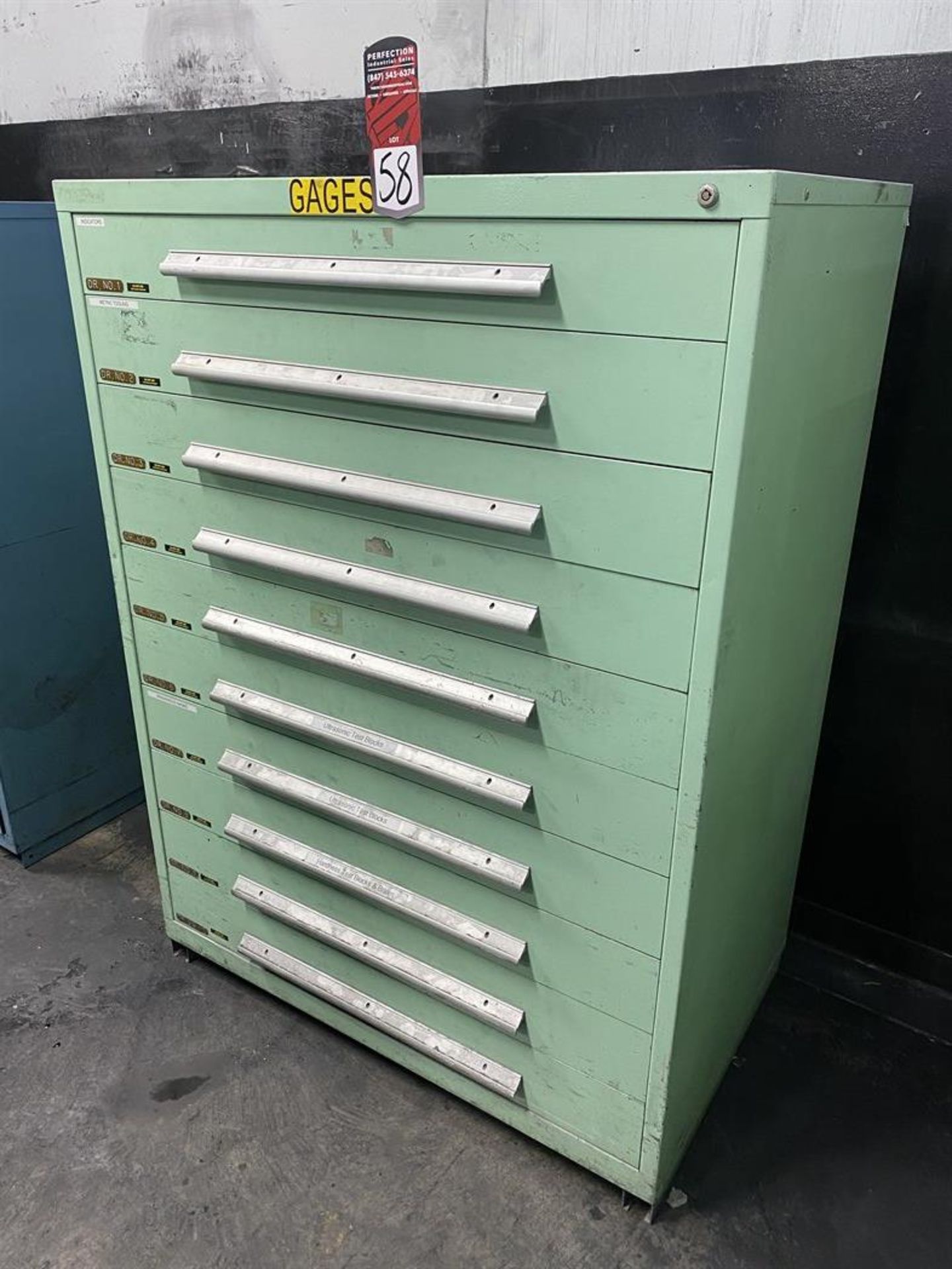 VIDMAR 10-Drawer Ball Bearing Tool Cabinet