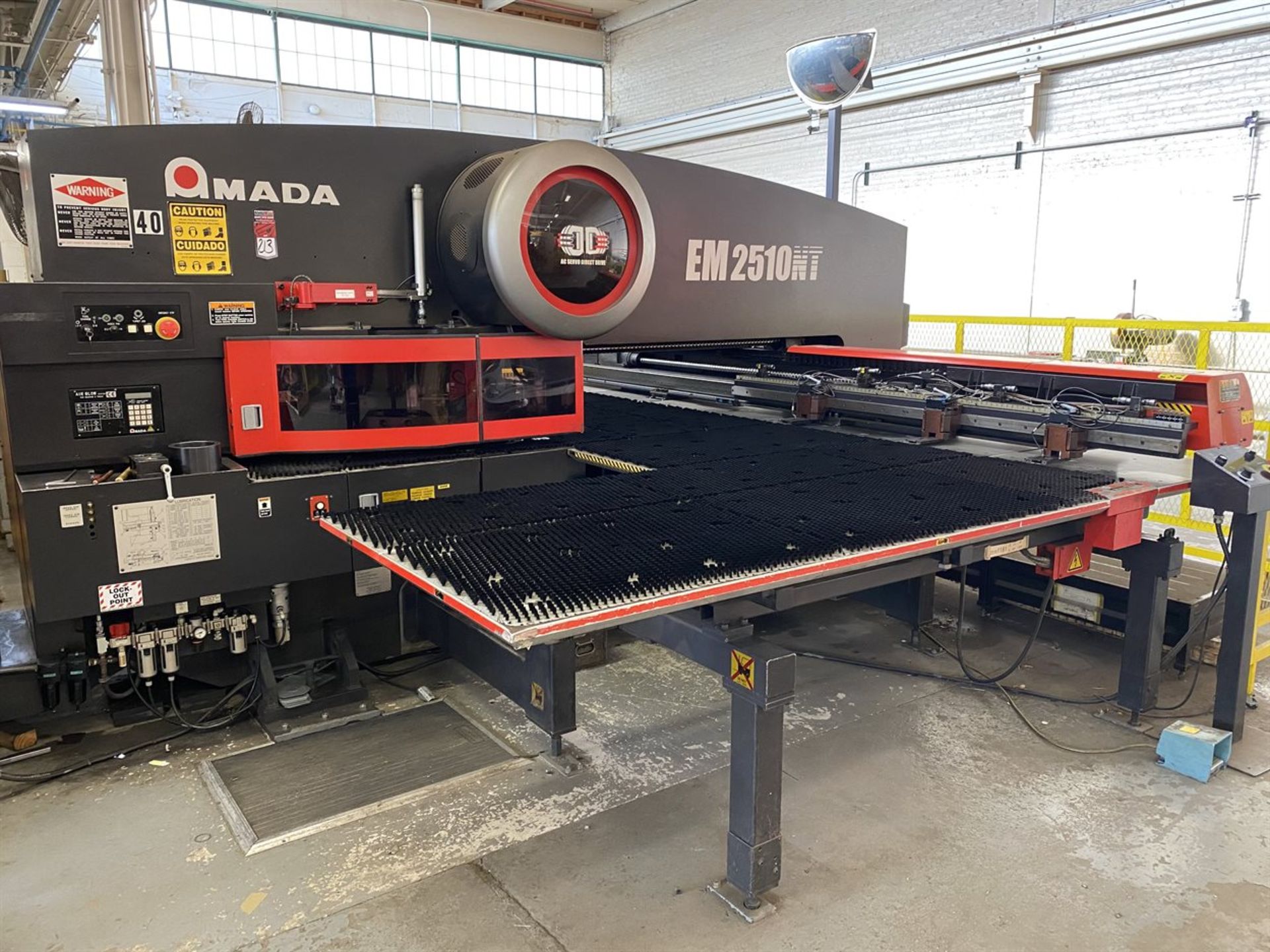 2007 AMADA EM2510NT CNC Turret Punch Press, s/n 25101181, 22 Ton, 45 Tool Station w/ Auto - Image 4 of 9