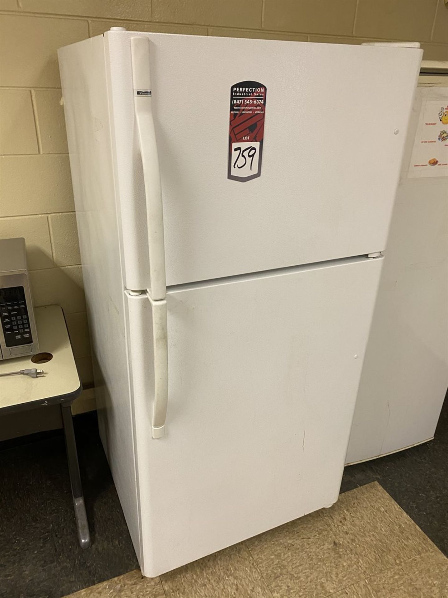 KENMORE Refrigerator