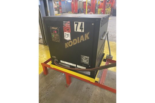 Choice Of Lots 238 239 Kodiak 18k865b3 Battery Charger S N 4747wt 36v